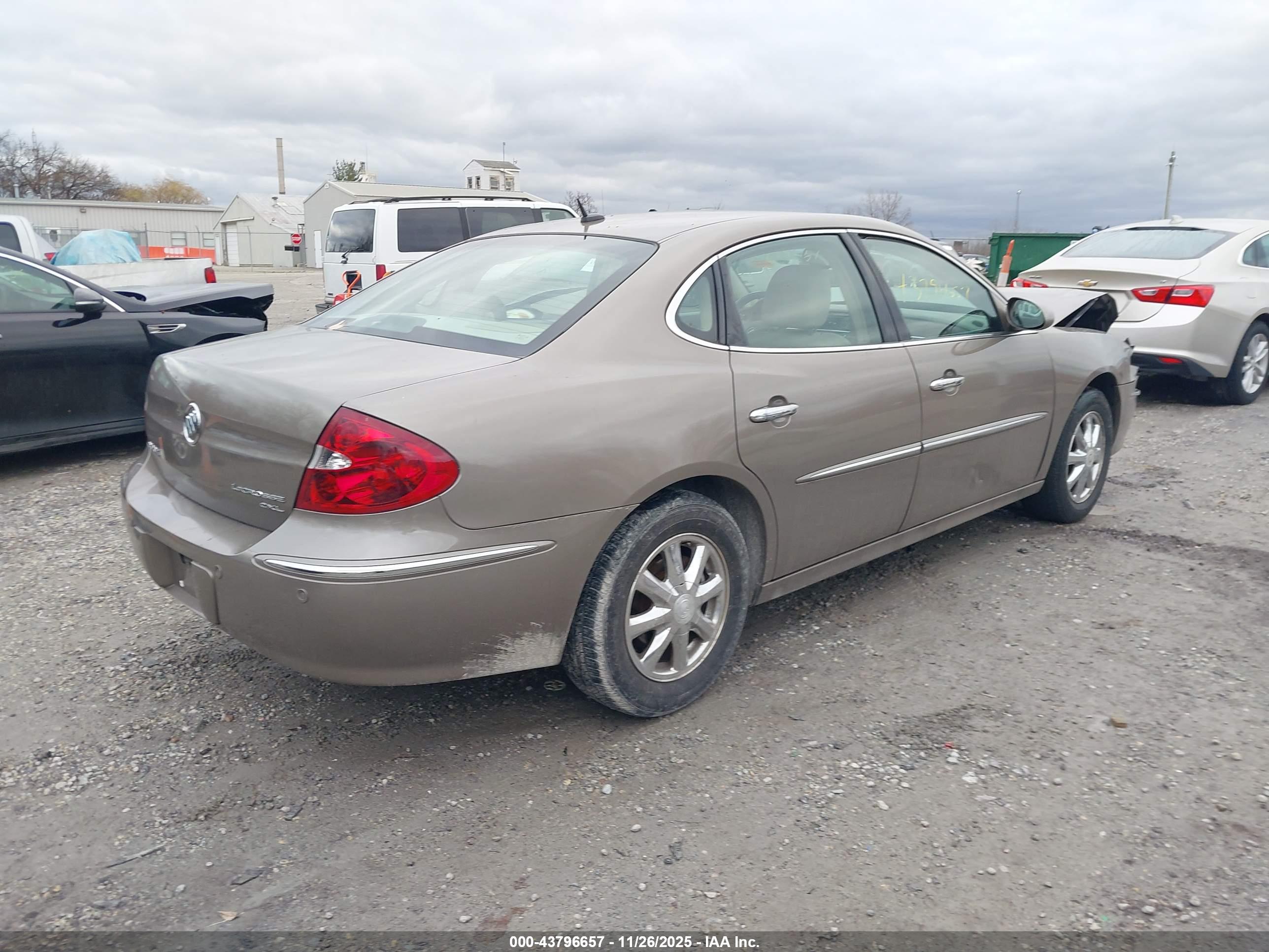 BUICK LACROSSE image 4