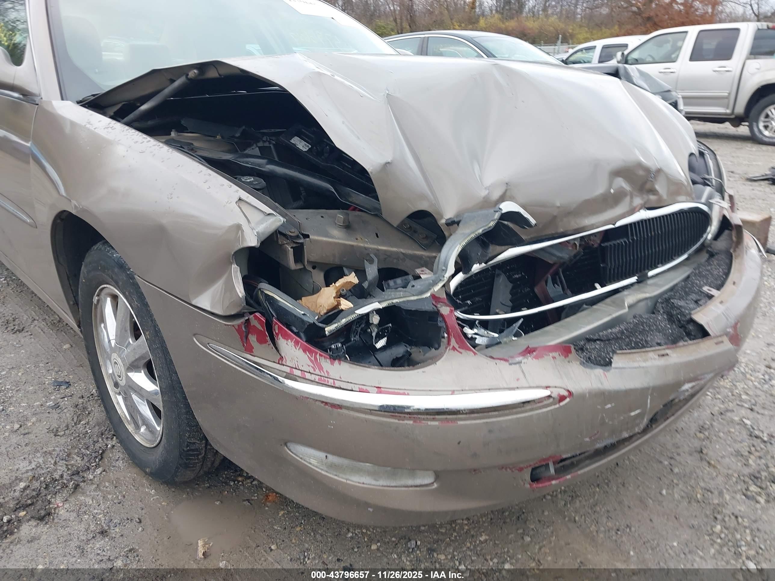BUICK LACROSSE image 6