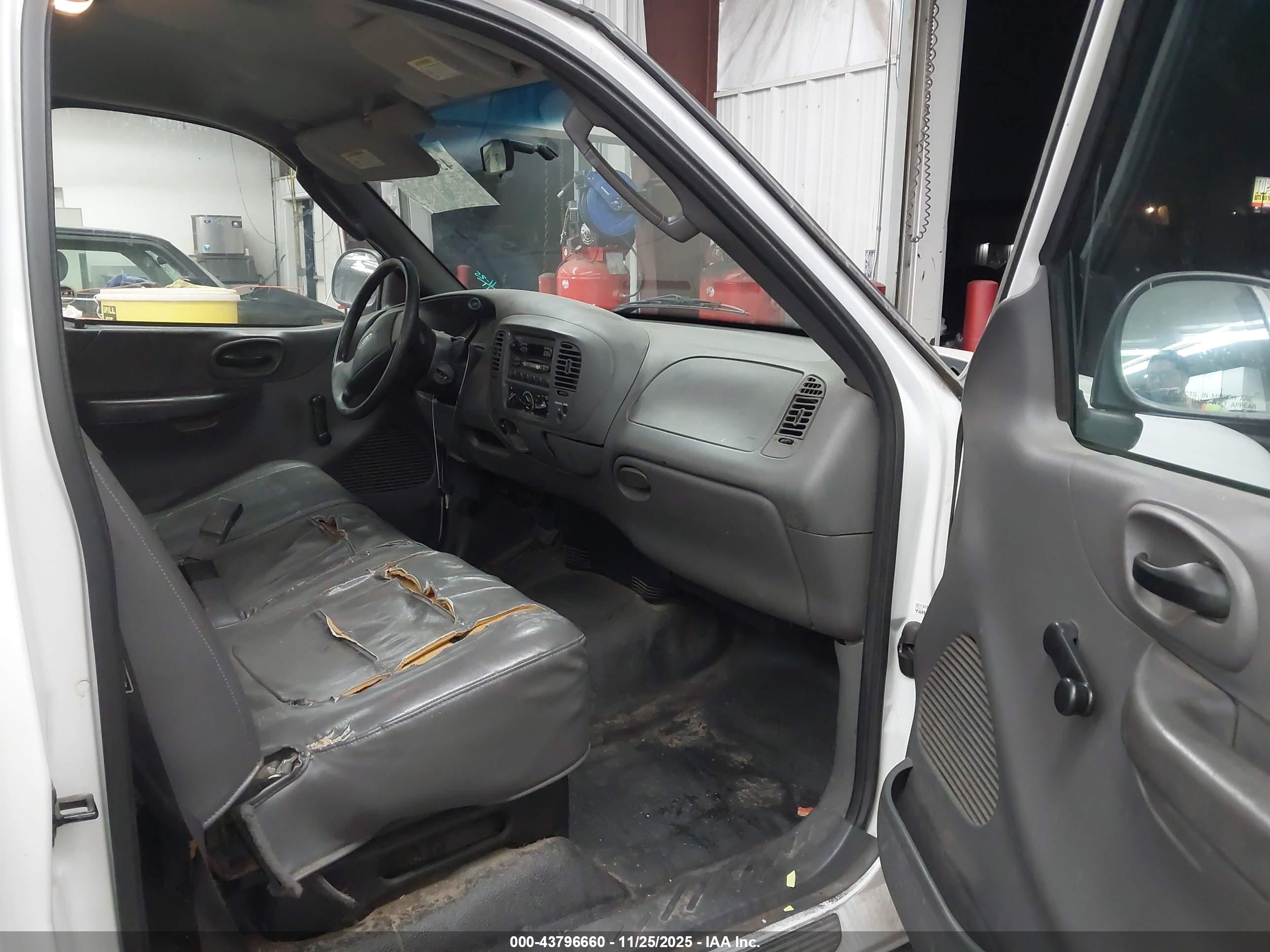 FORD F-150 image 5