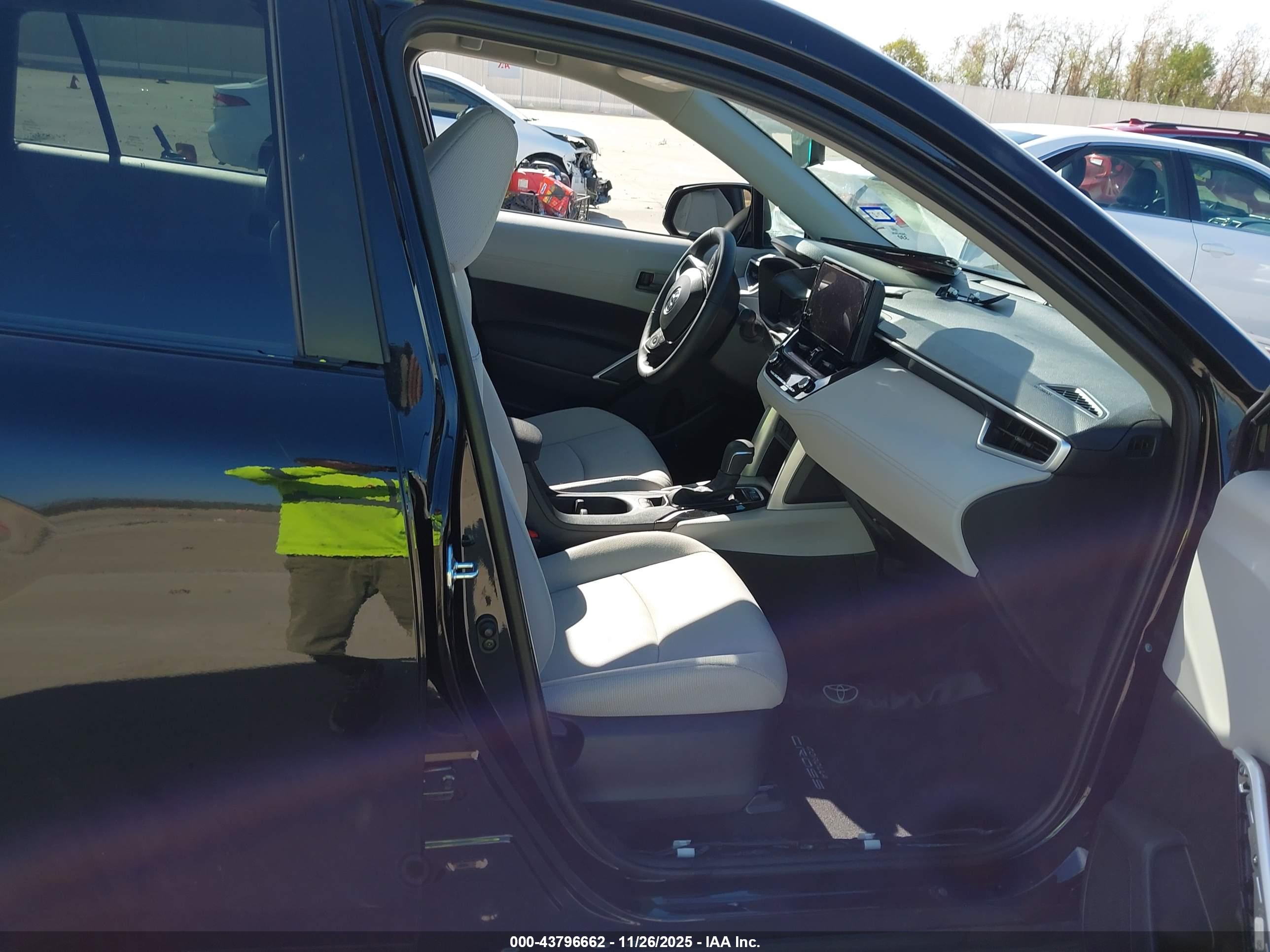TOYOTA COROLLA image 5