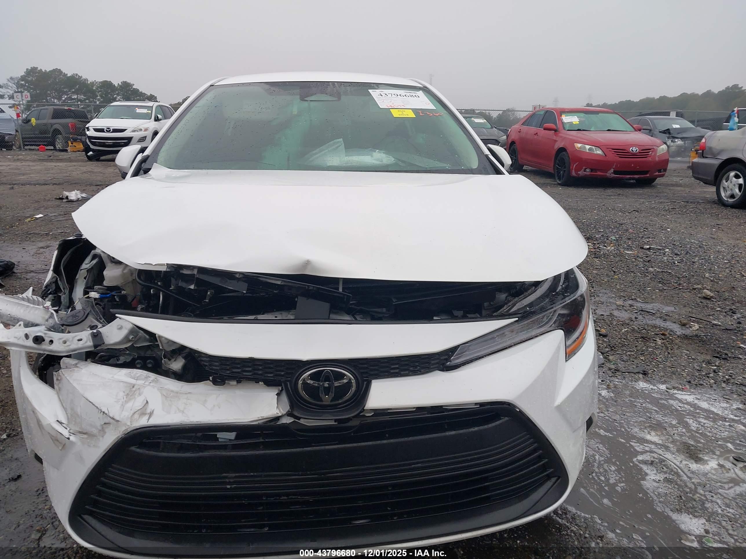 TOYOTA COROLLA image 6