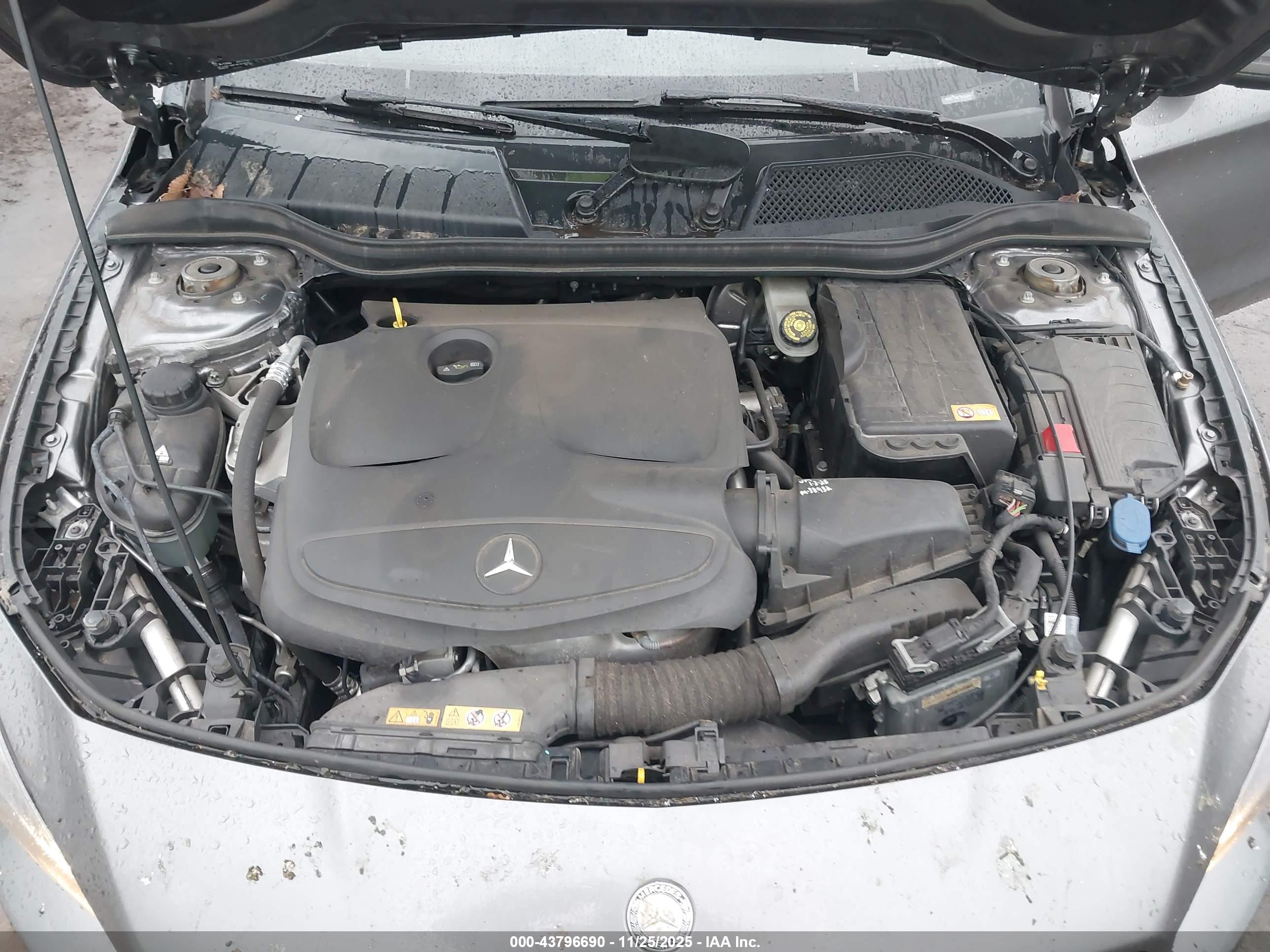 MERCEDES-BENZ CLA image 10