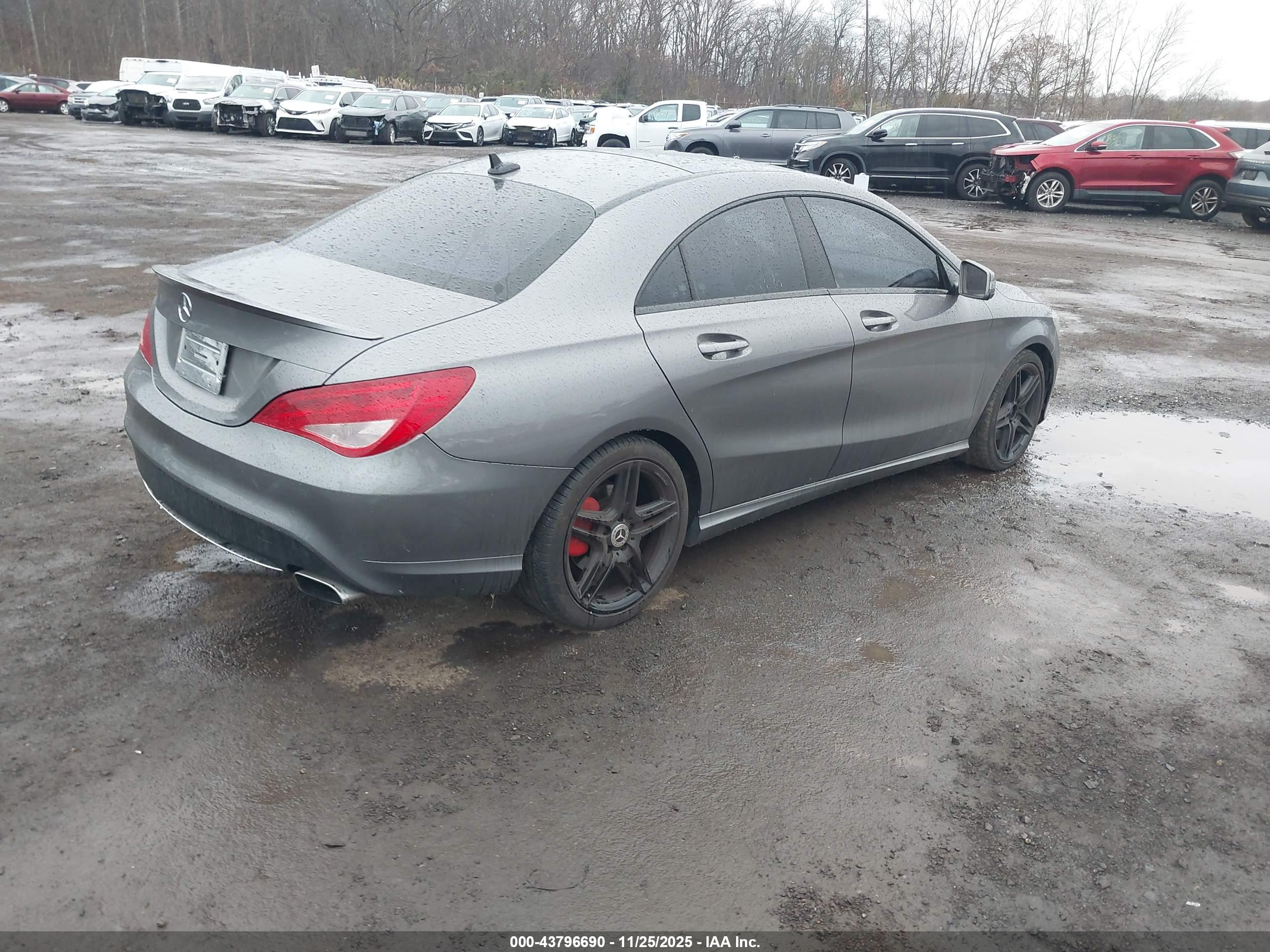 MERCEDES-BENZ CLA image 4