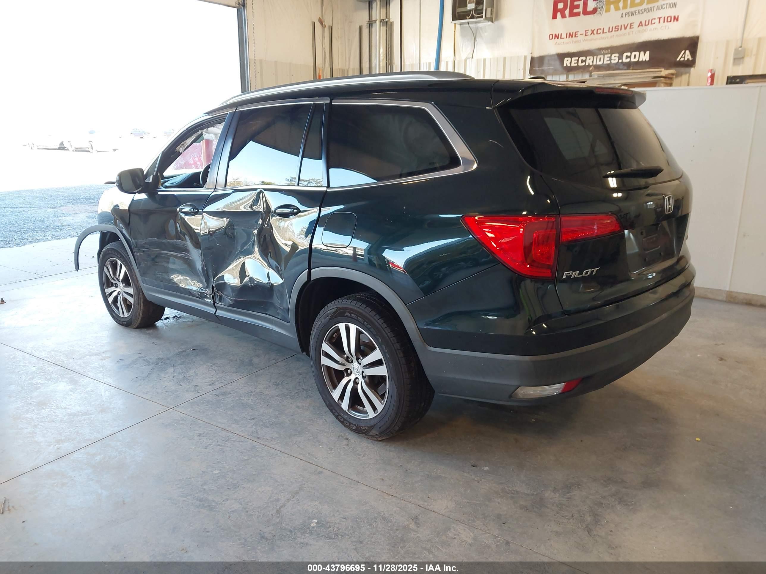 HONDA PILOT image 3