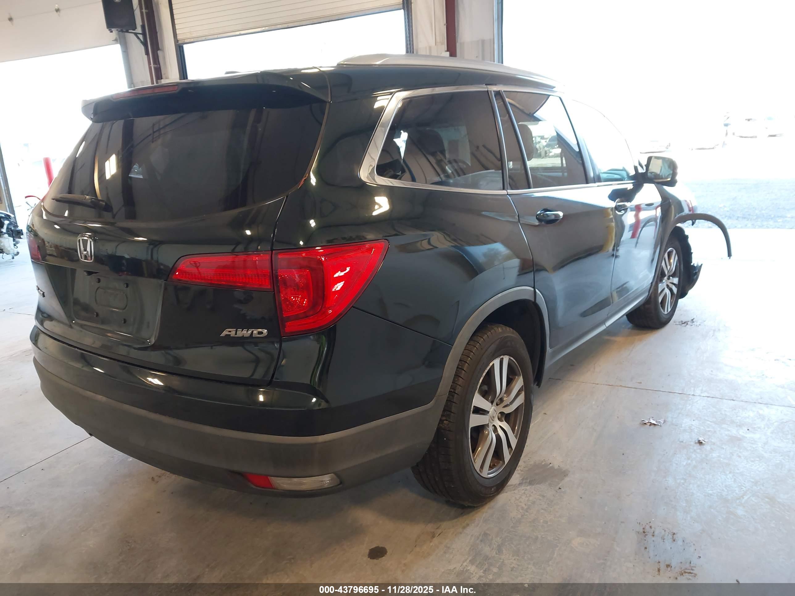 HONDA PILOT image 4