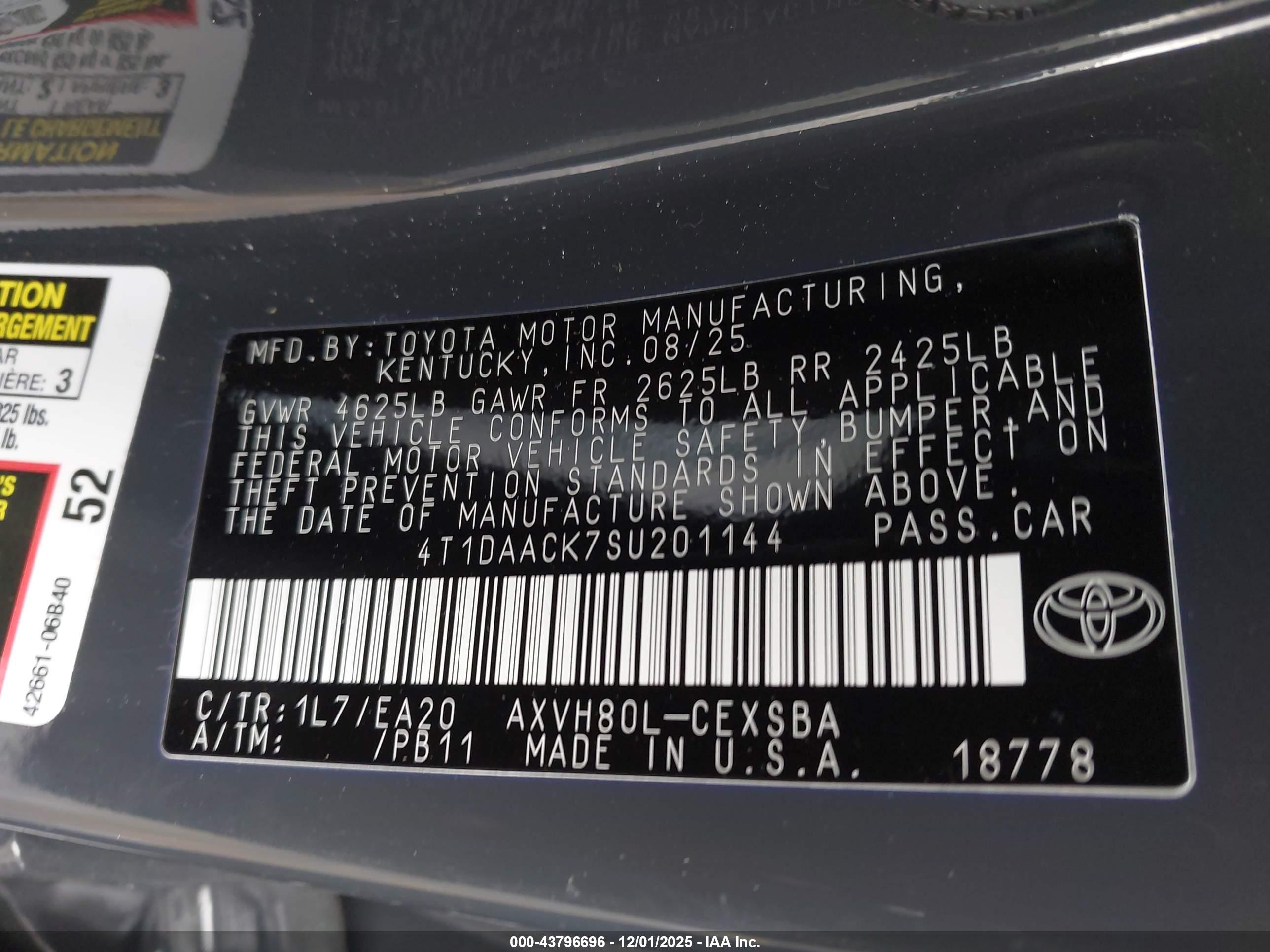 TOYOTA CAMRY image 9