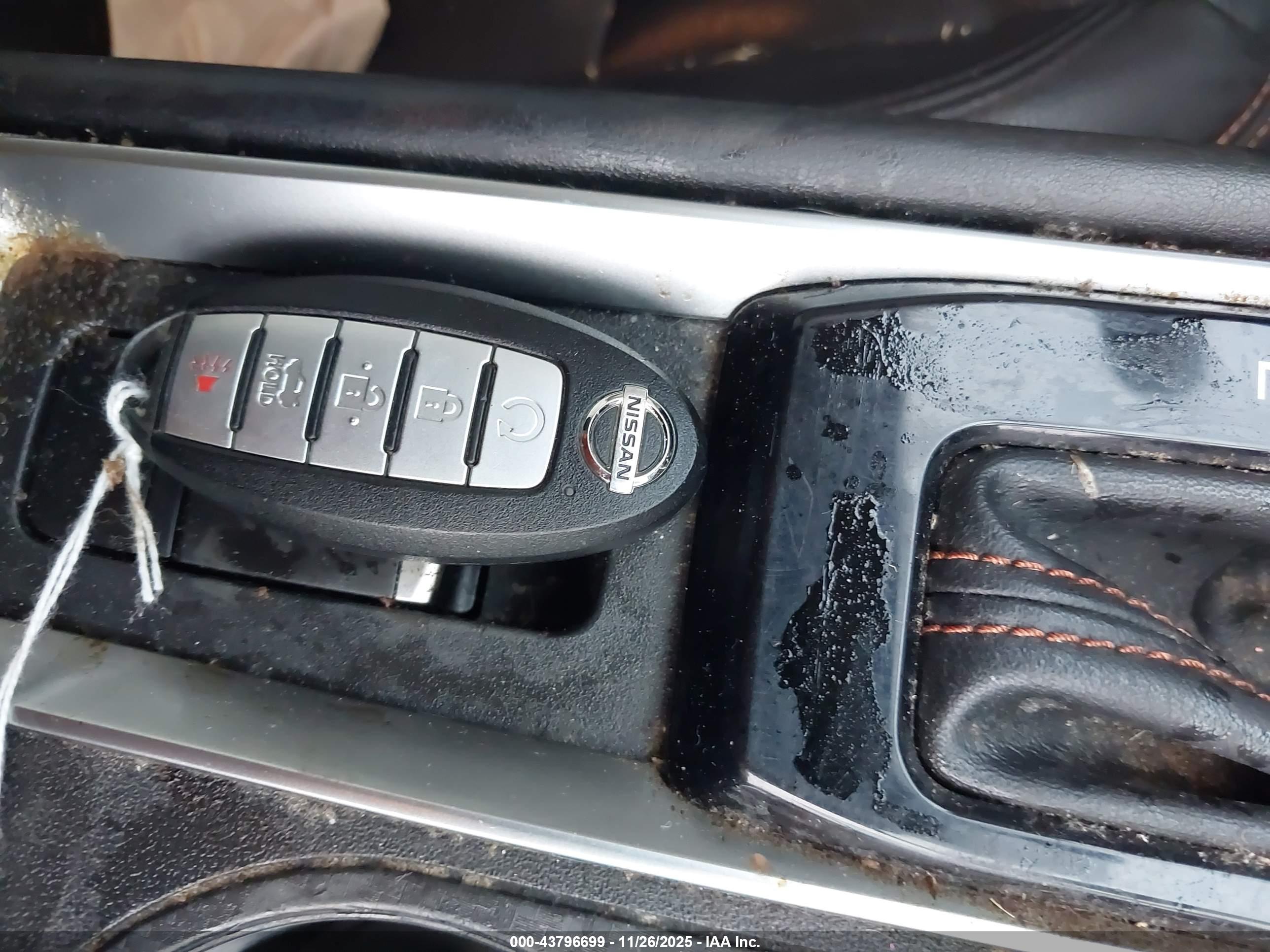 NISSAN ALTIMA image 11