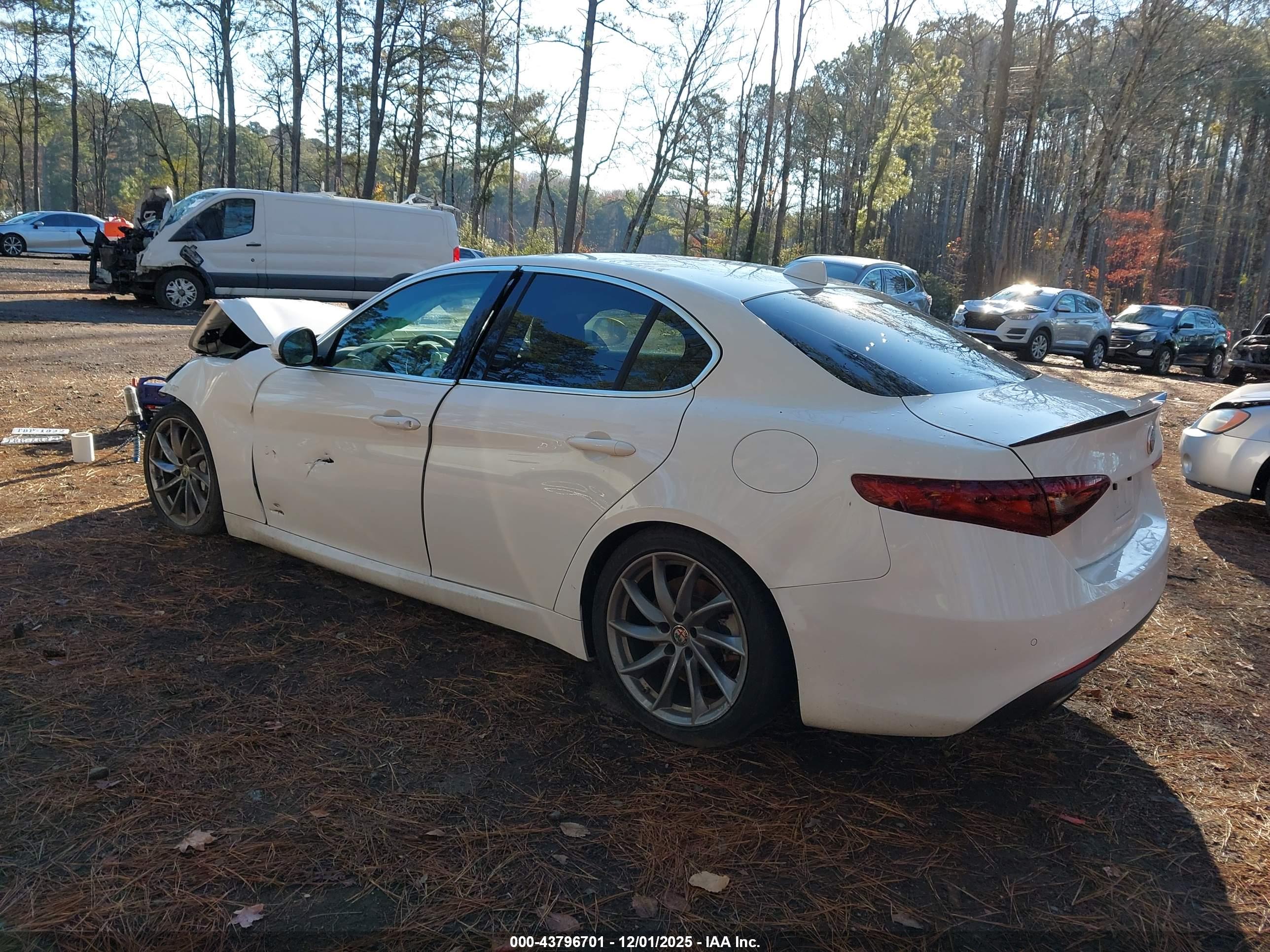 ALFA ROMEO image 3