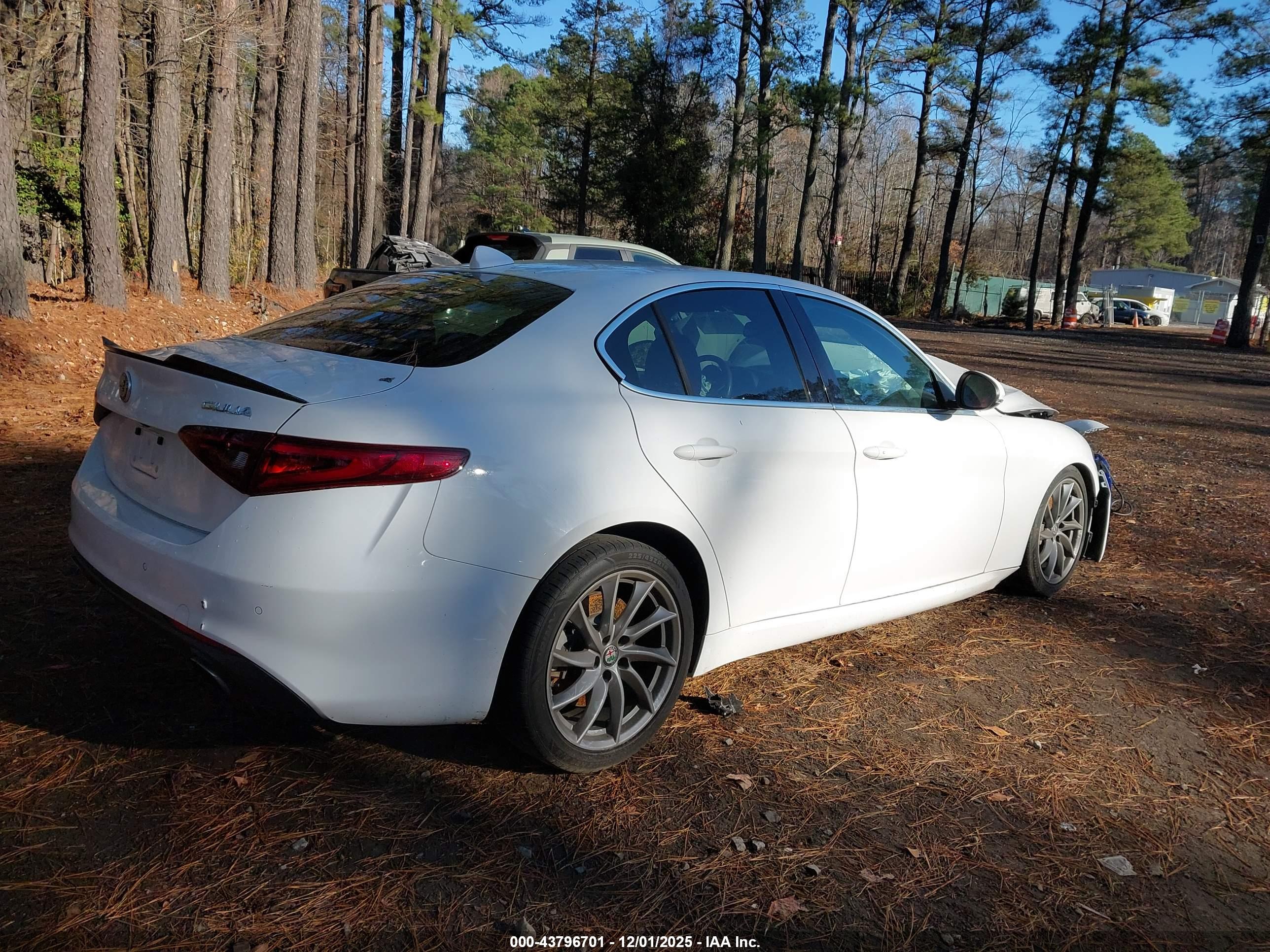ALFA ROMEO image 4