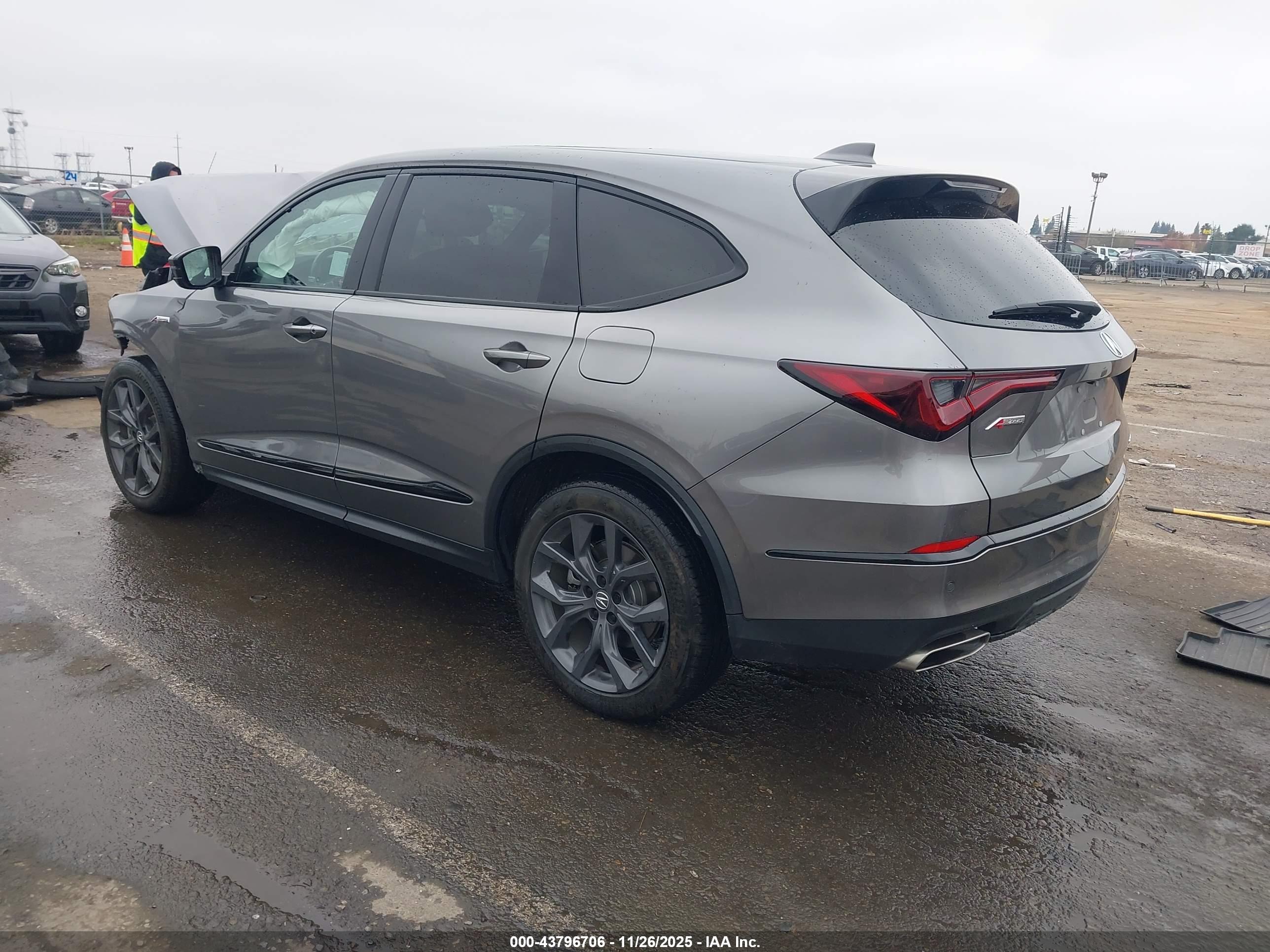 ACURA MDX image 3