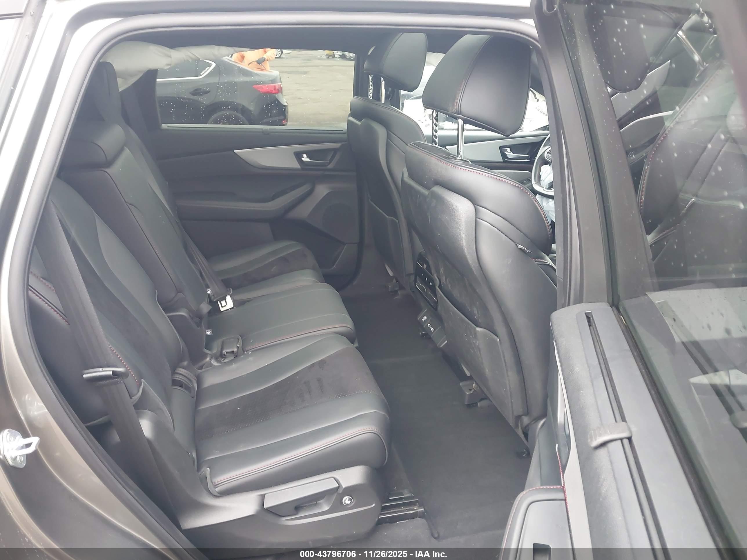 ACURA MDX image 8