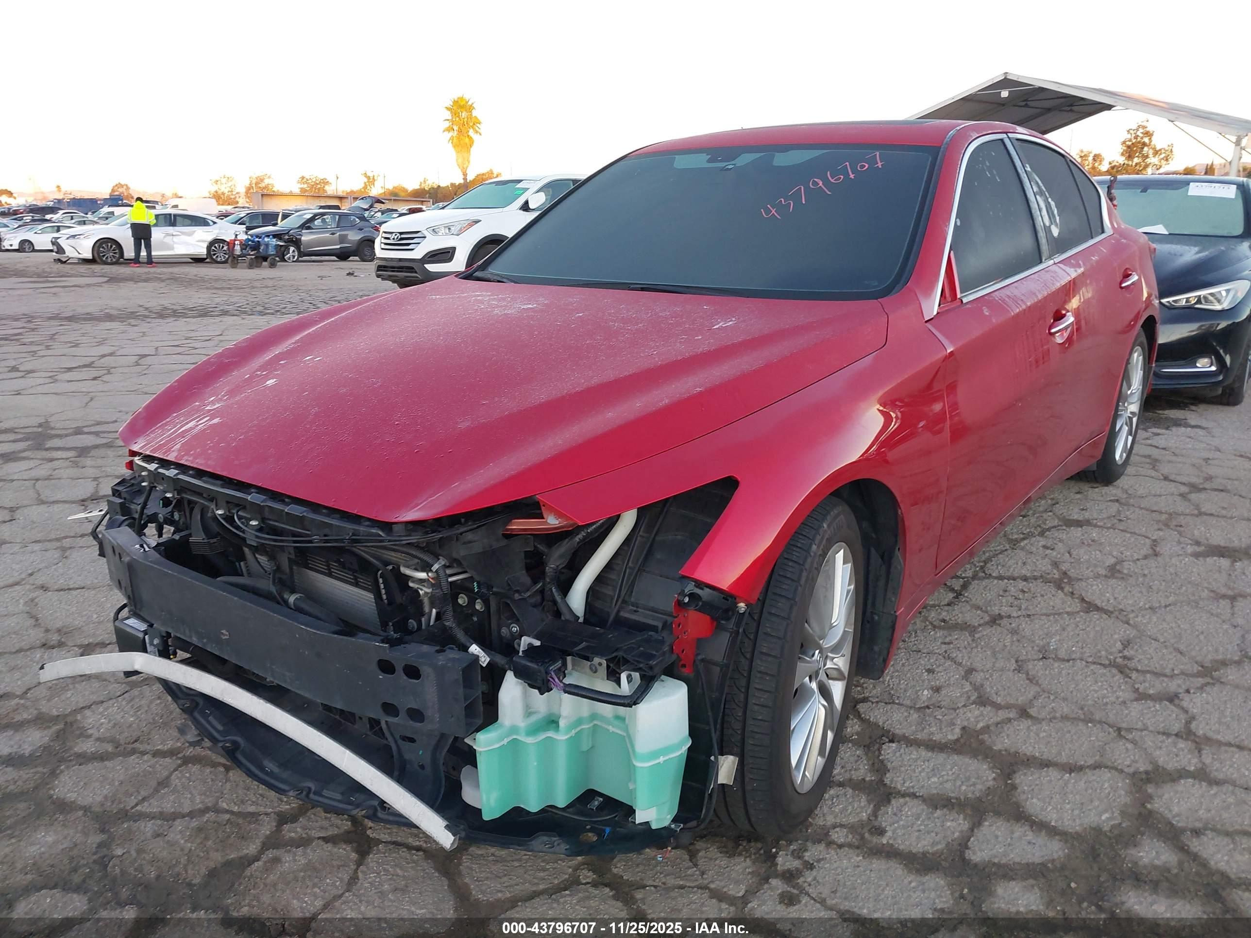 INFINITI Q50 image 2