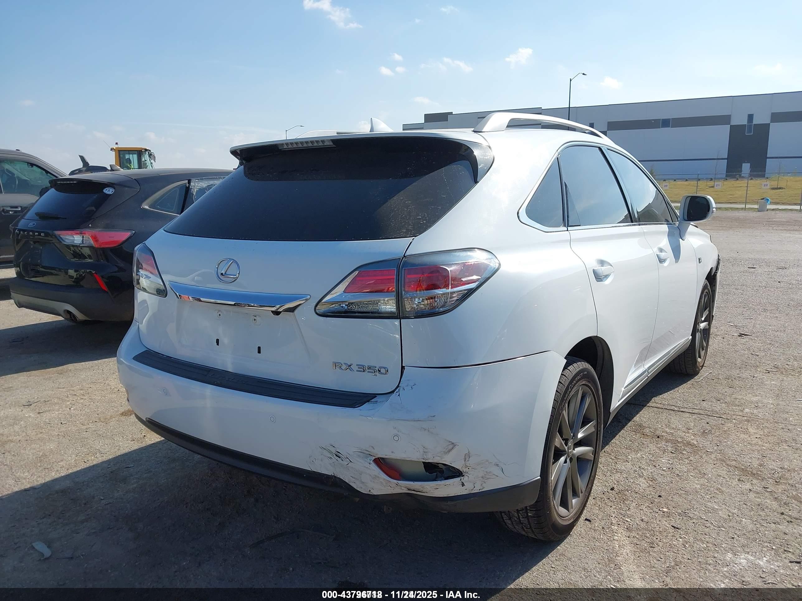 LEXUS RX image 4