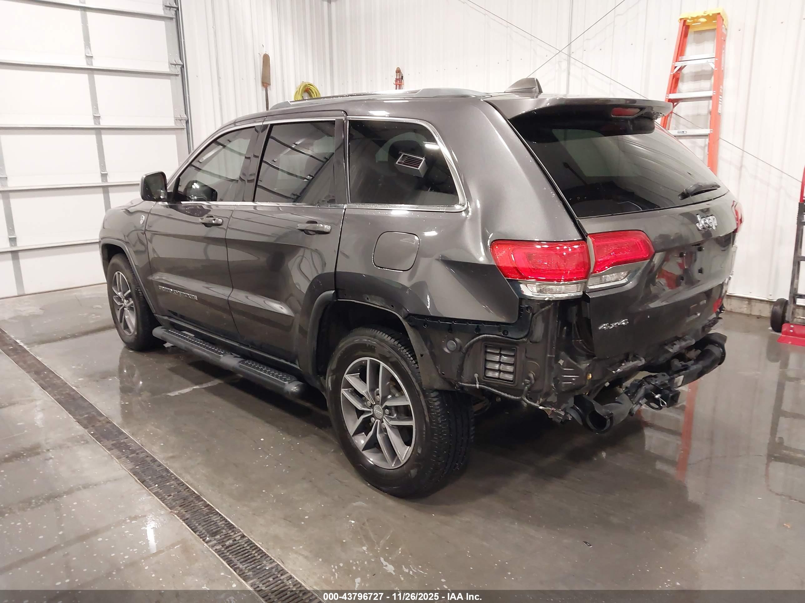 JEEP GRAND image 3
