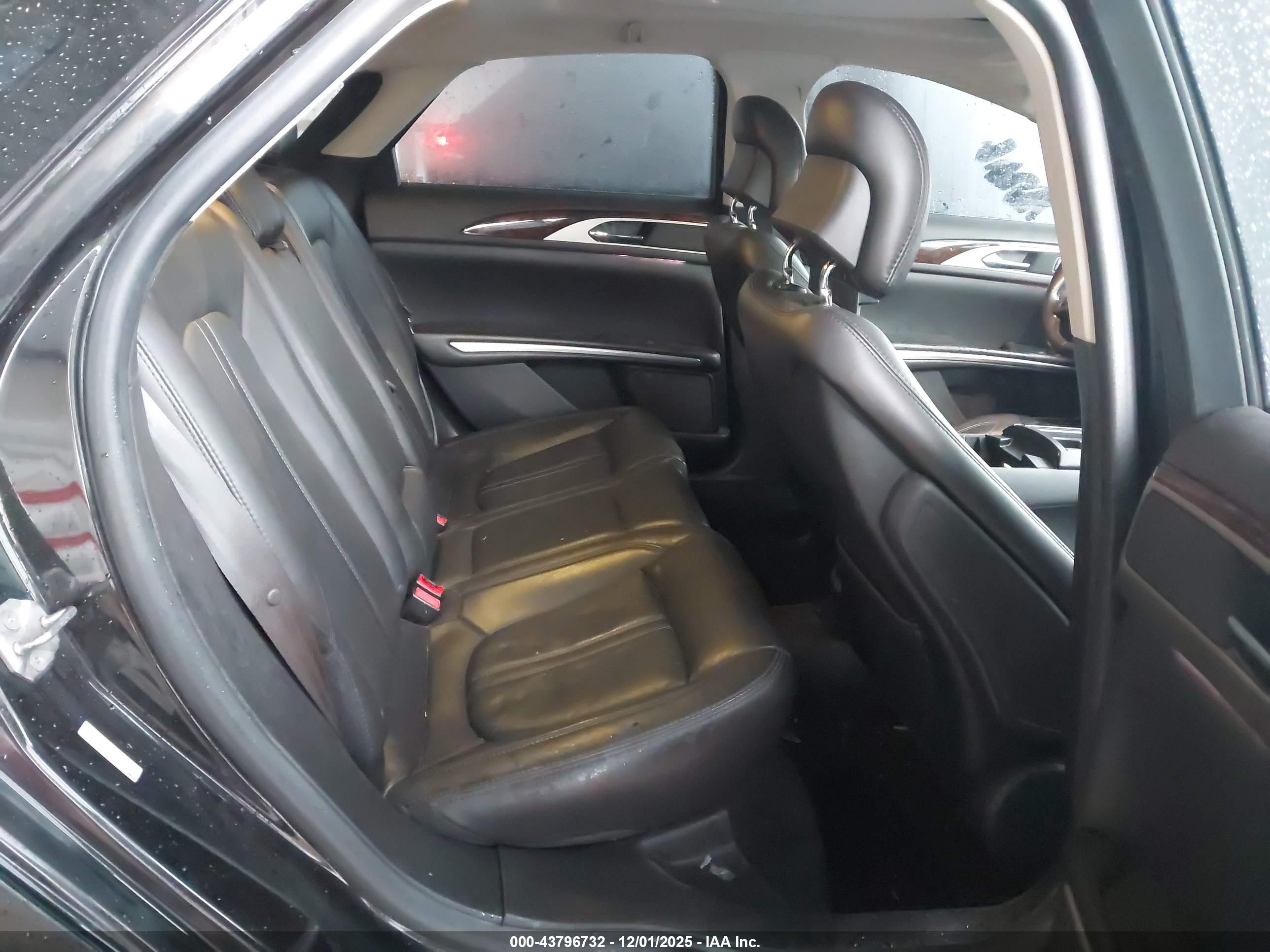 LINCOLN MKZ image 8