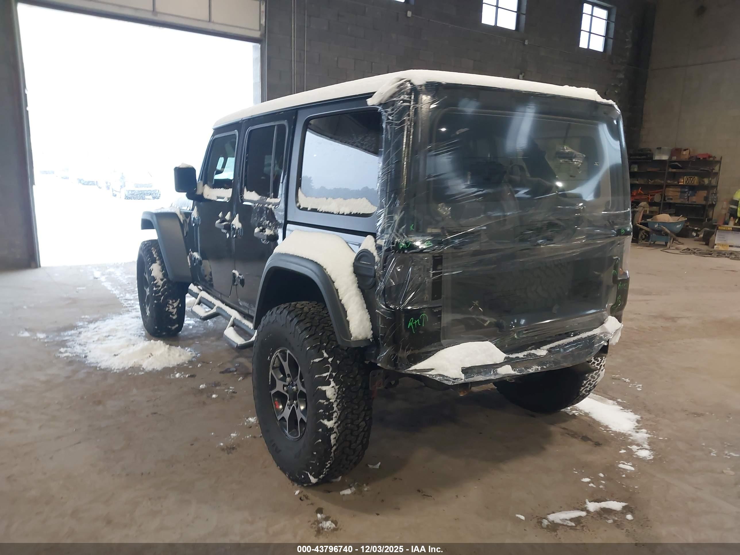 JEEP WRANGLER image 3