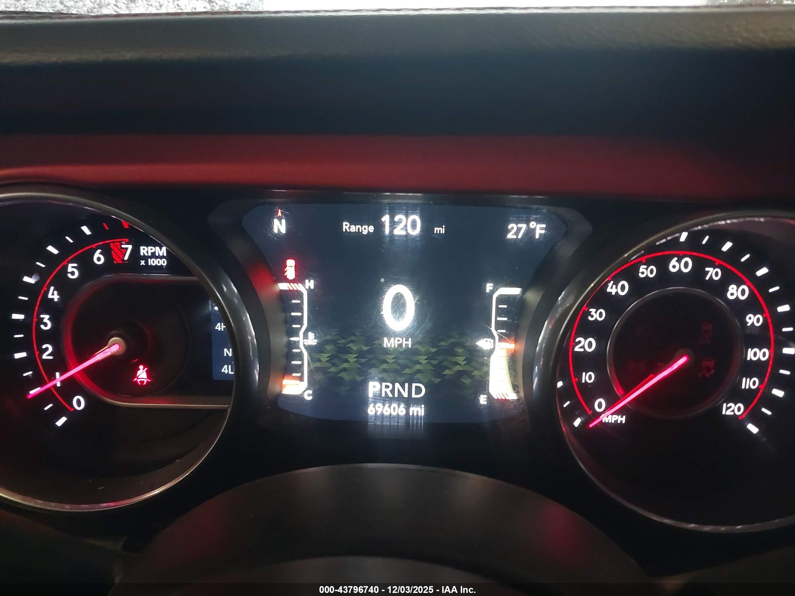 JEEP WRANGLER image 7