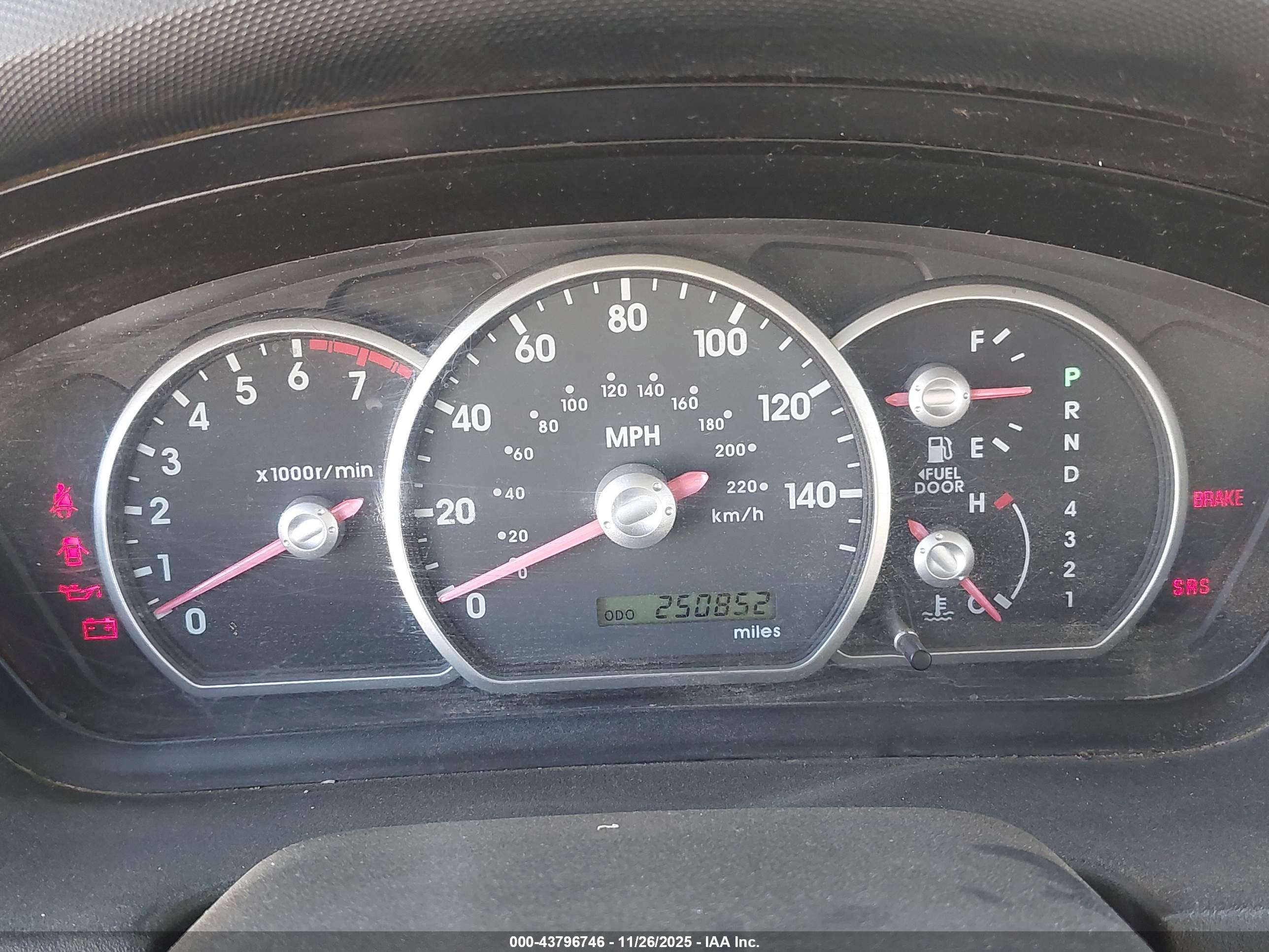 MITSUBISHI GALANT image 7
