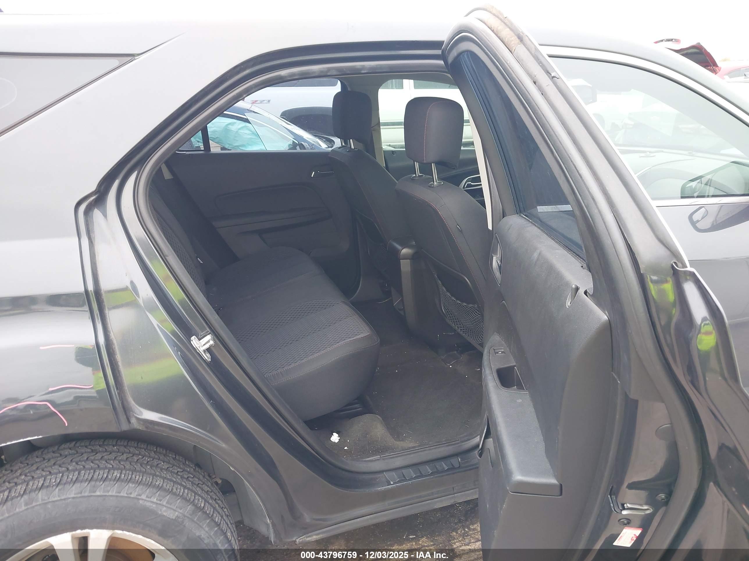 CHEVROLET EQUINOX image 8