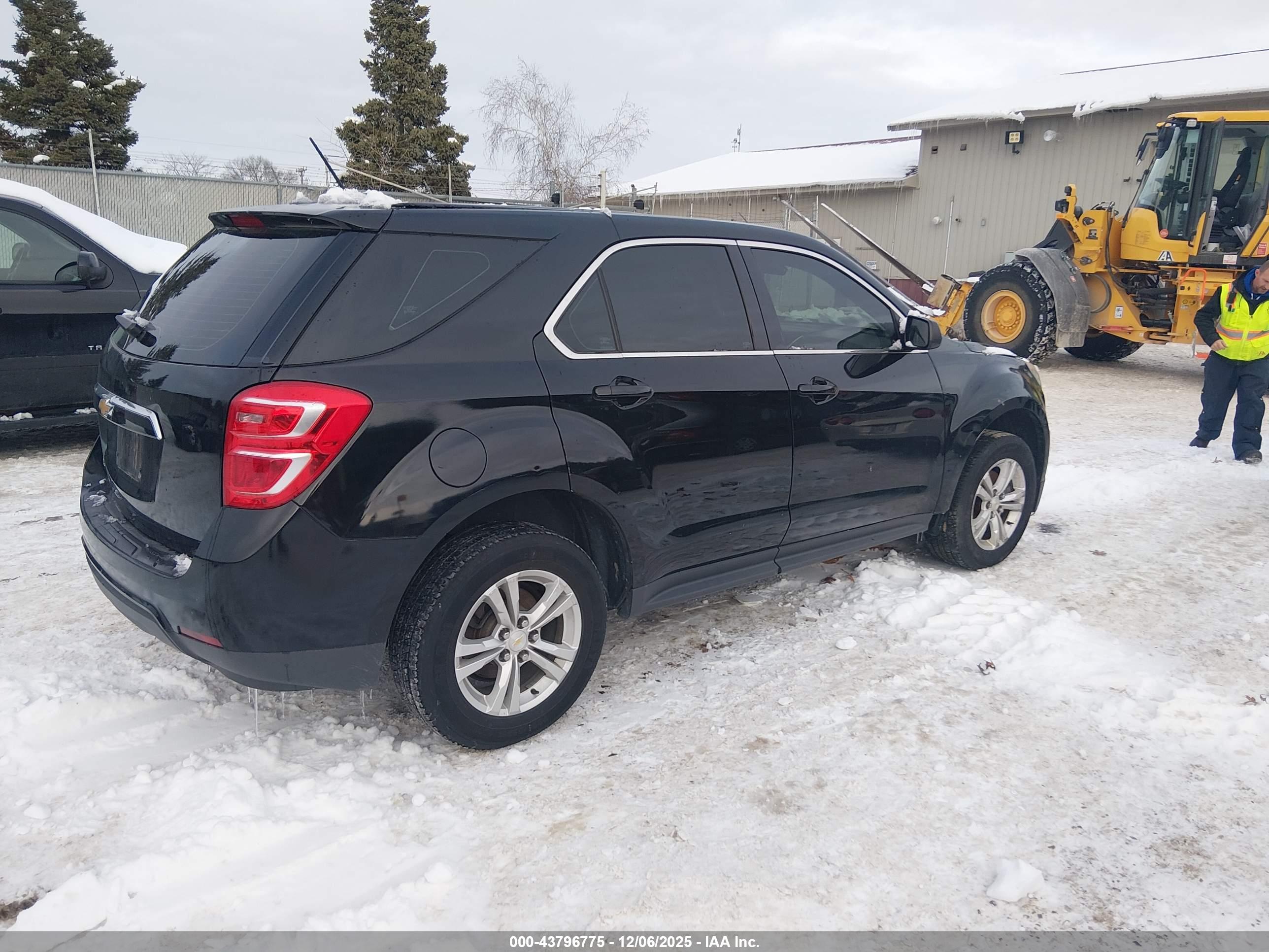 CHEVROLET EQUINOX image 4
