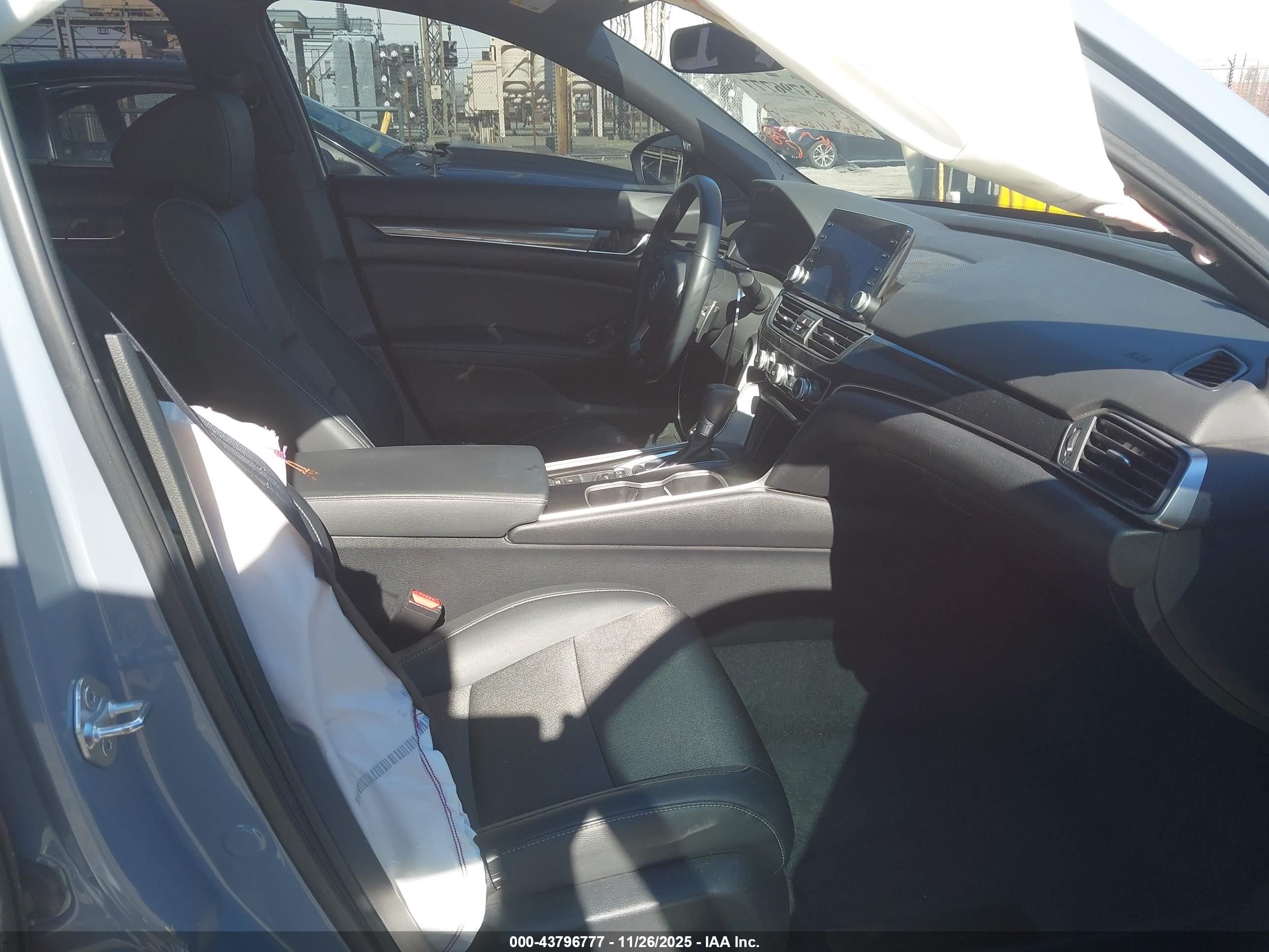 HONDA ACCORD image 5