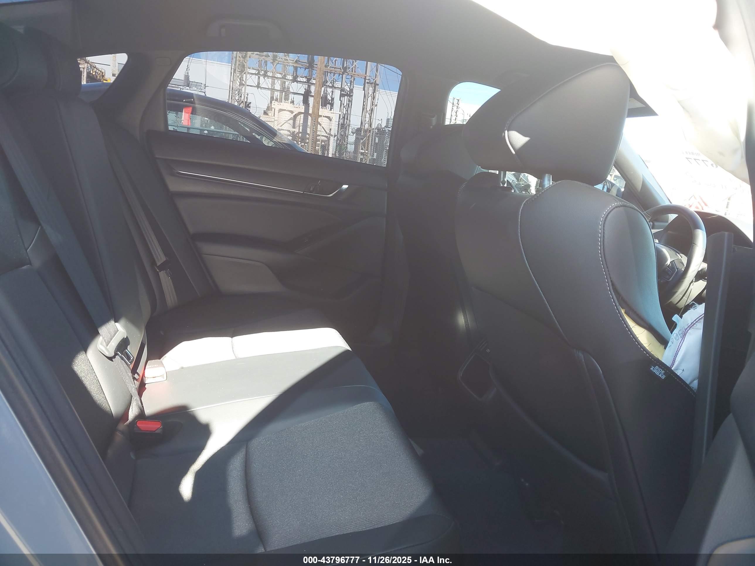 HONDA ACCORD image 8