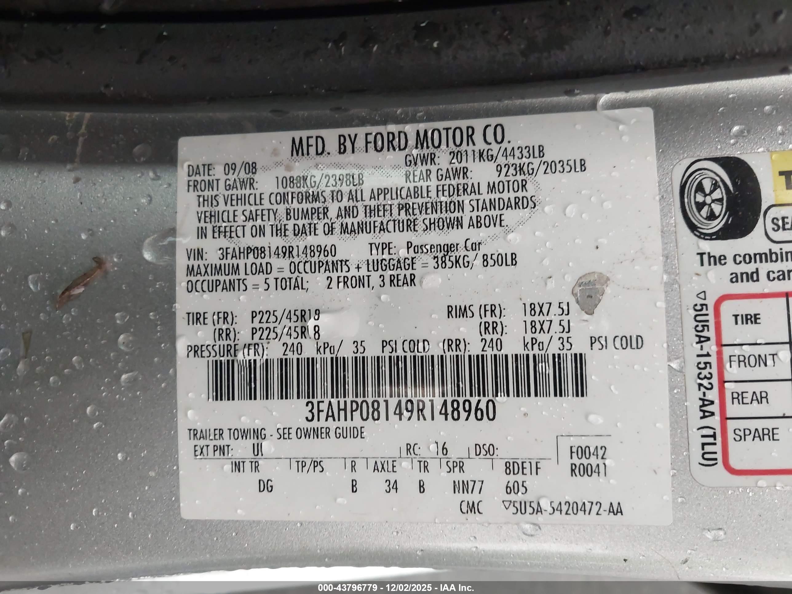 FORD FUSION image 9