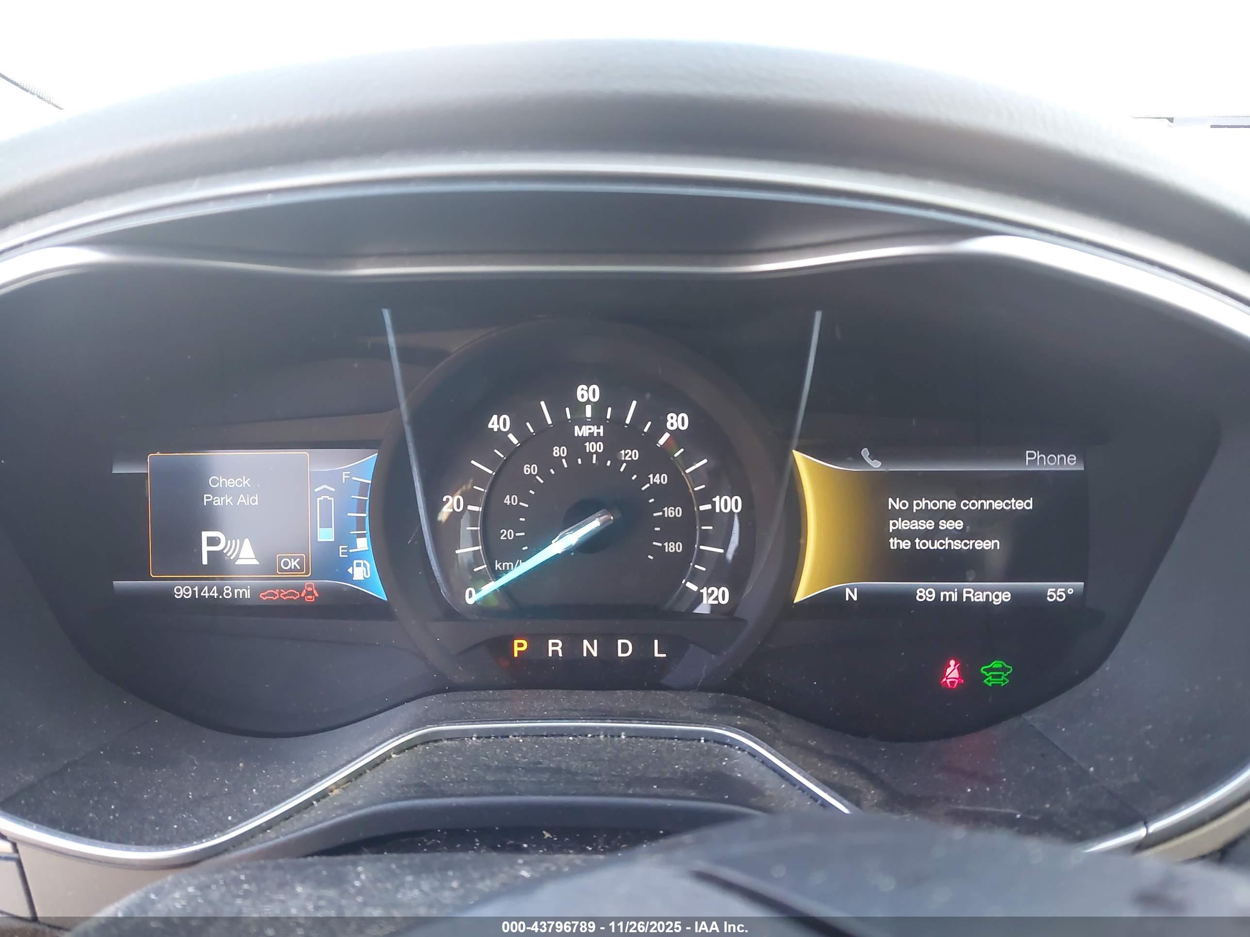 FORD FUSION image 7