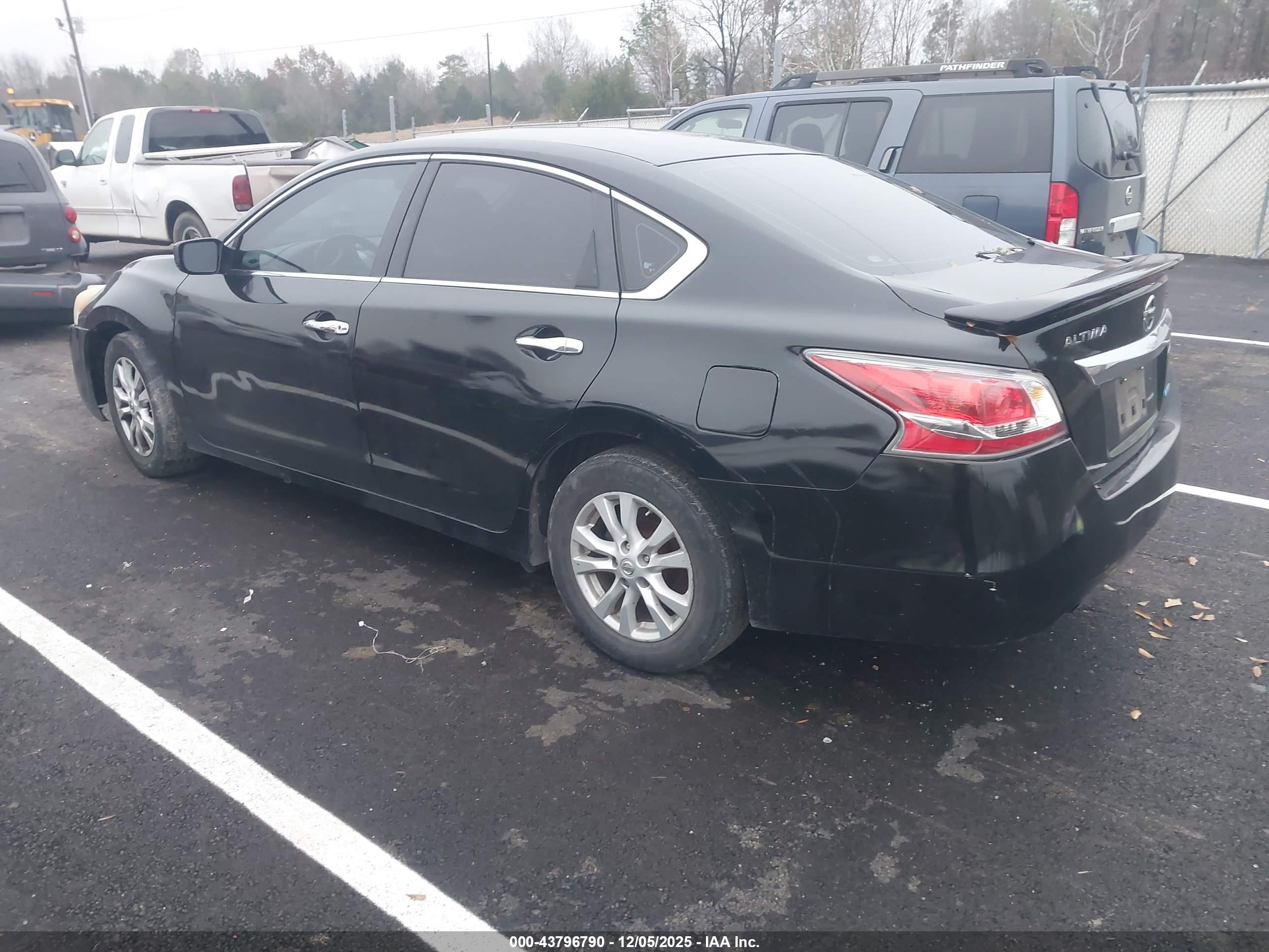 NISSAN ALTIMA image 3