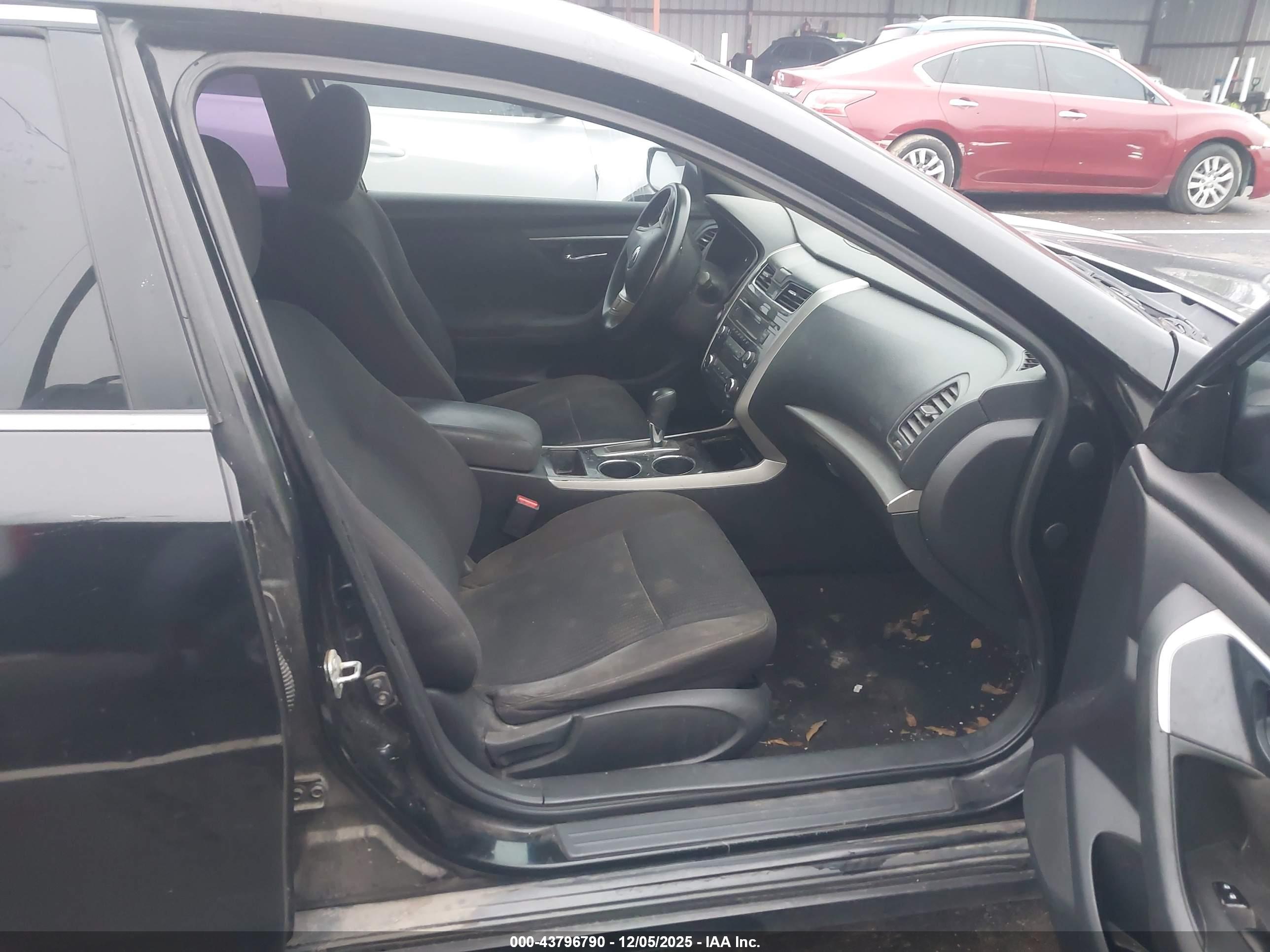 NISSAN ALTIMA image 5