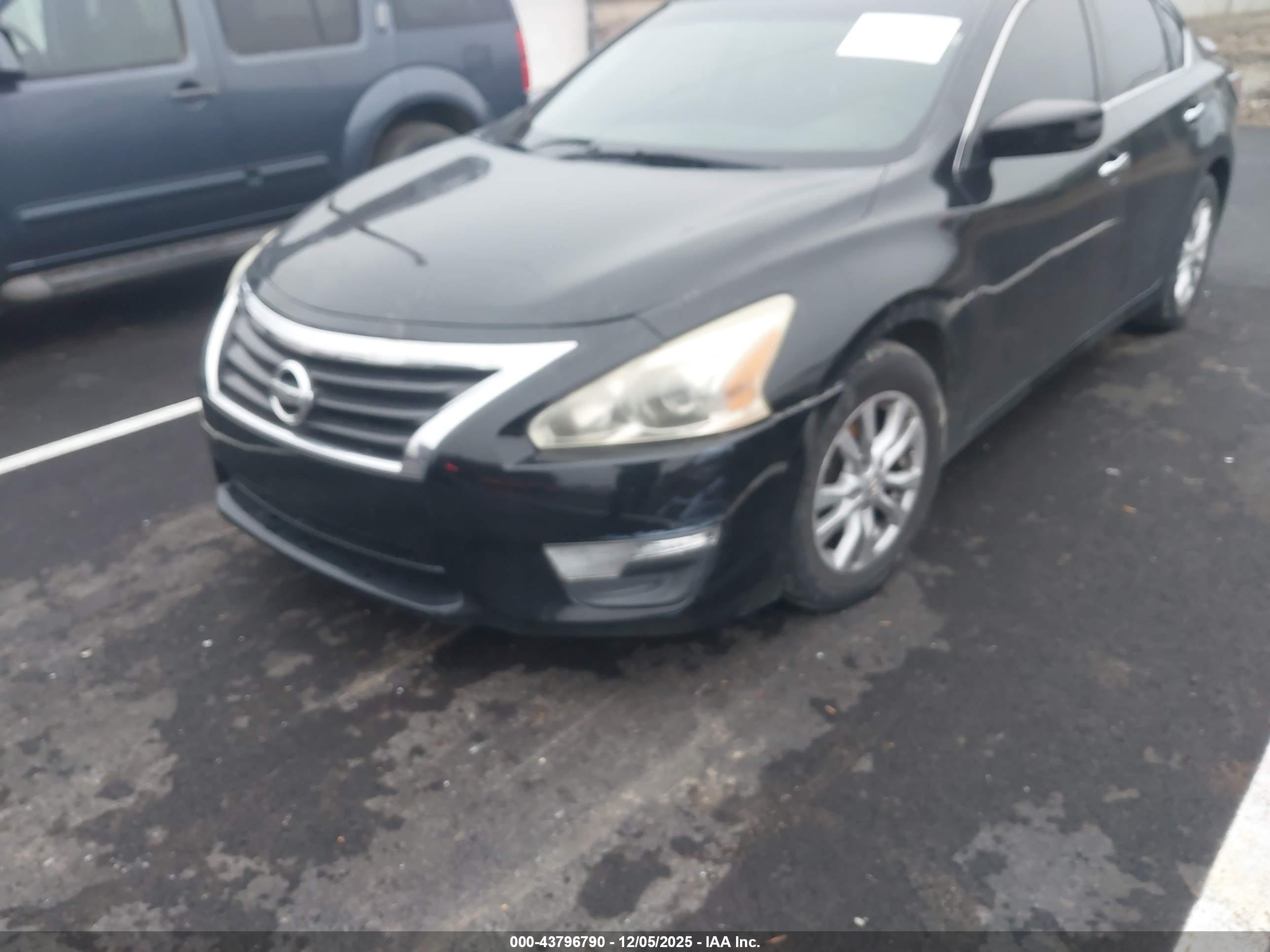 NISSAN ALTIMA image 6