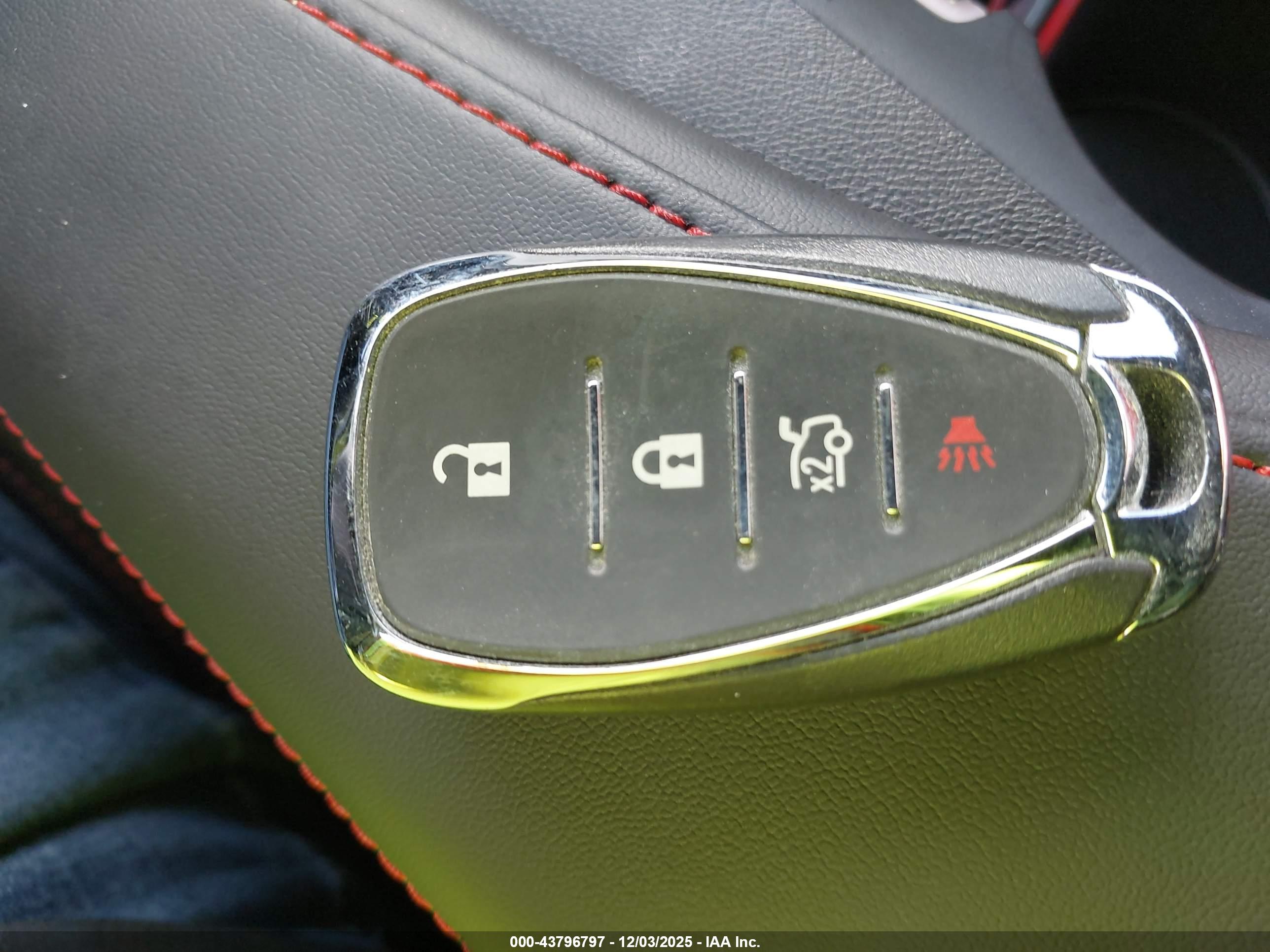 CHEVROLET CAMARO image 11