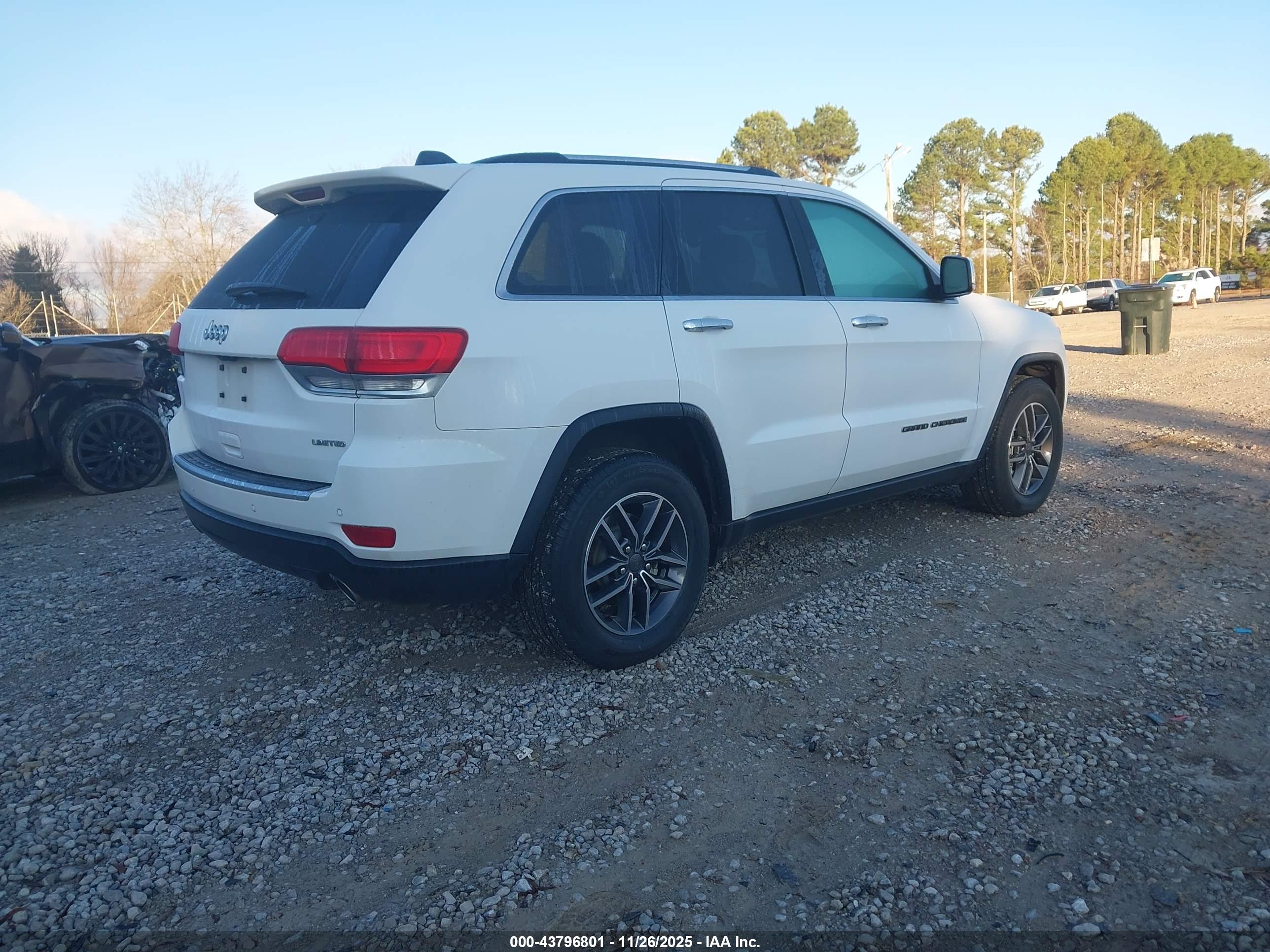JEEP GRAND image 4