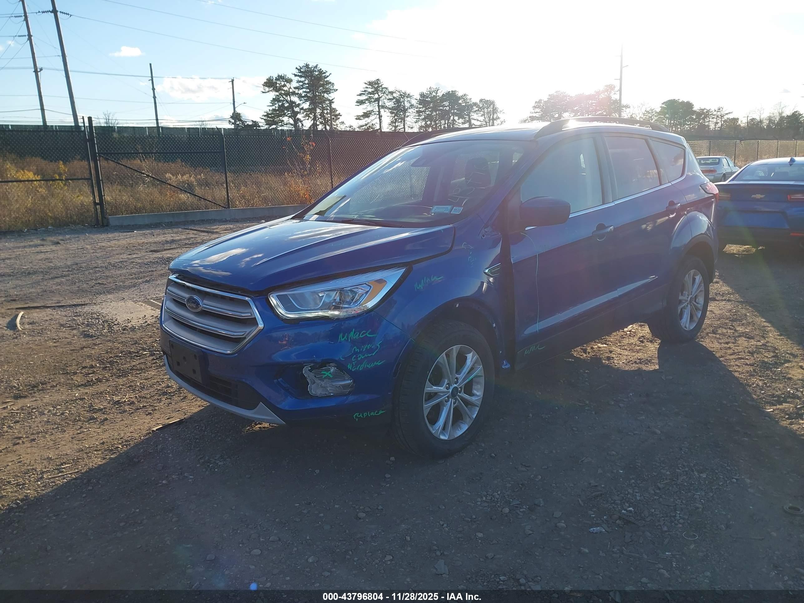 FORD ESCAPE image 2