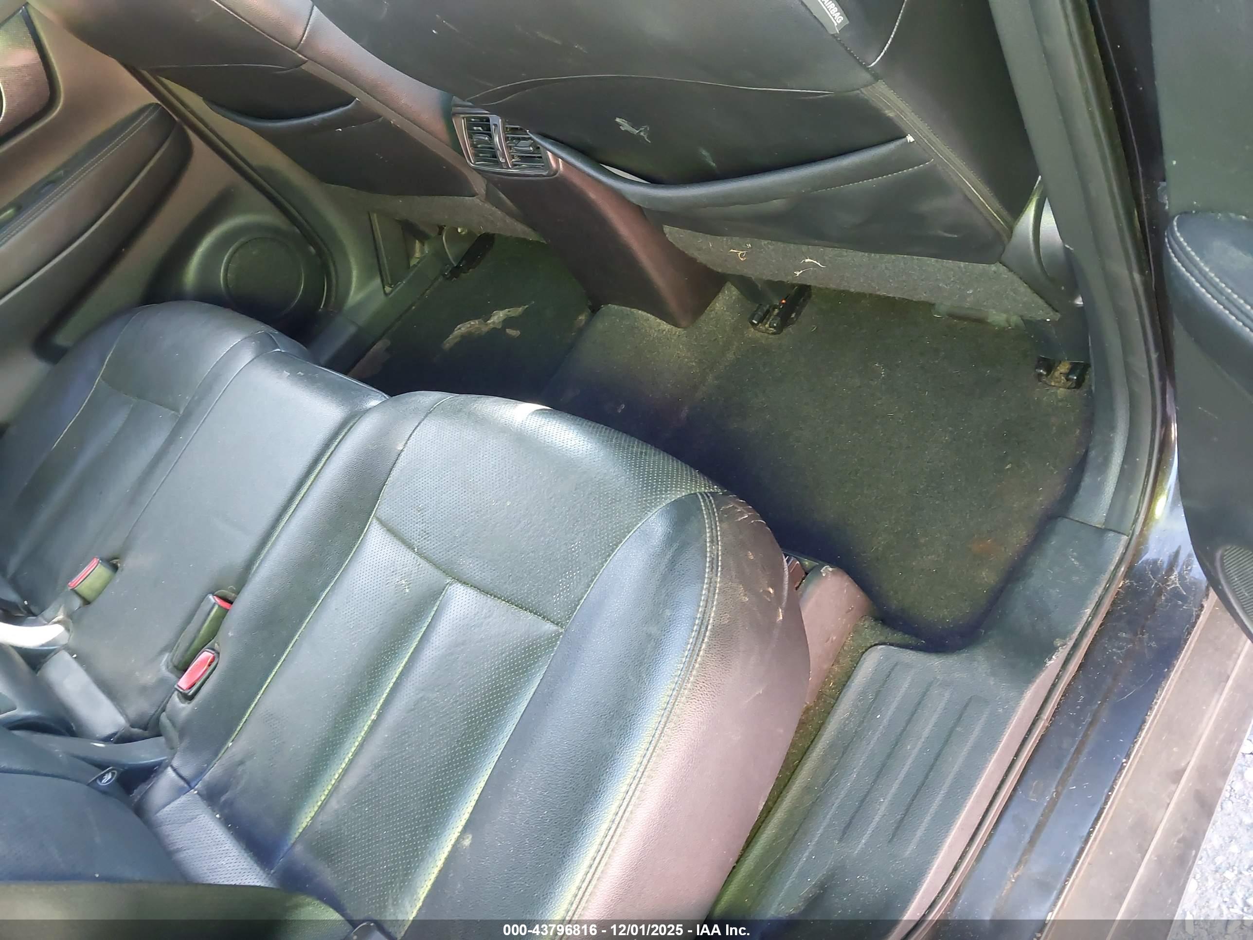 NISSAN ROGUE image 8