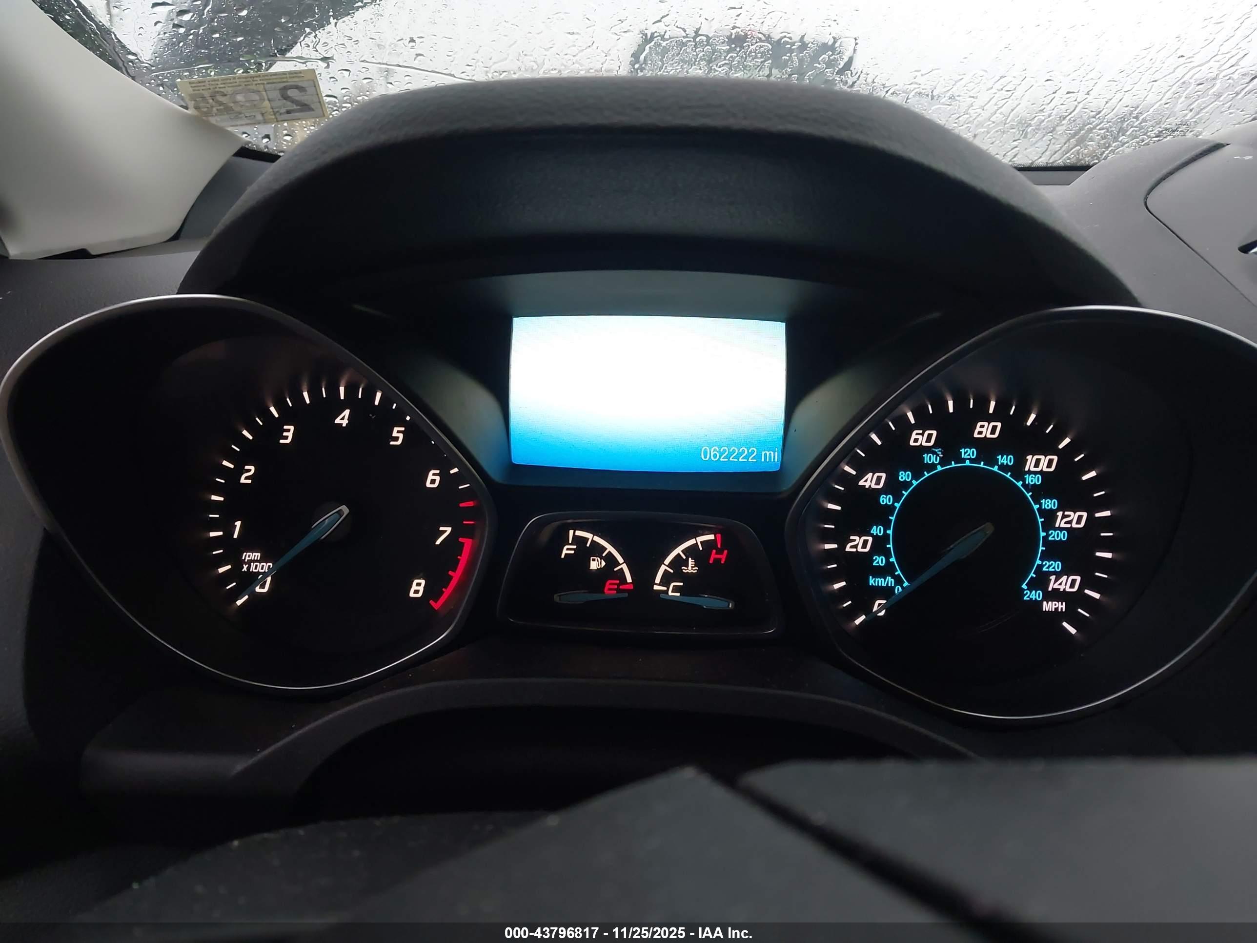 FORD ESCAPE image 7