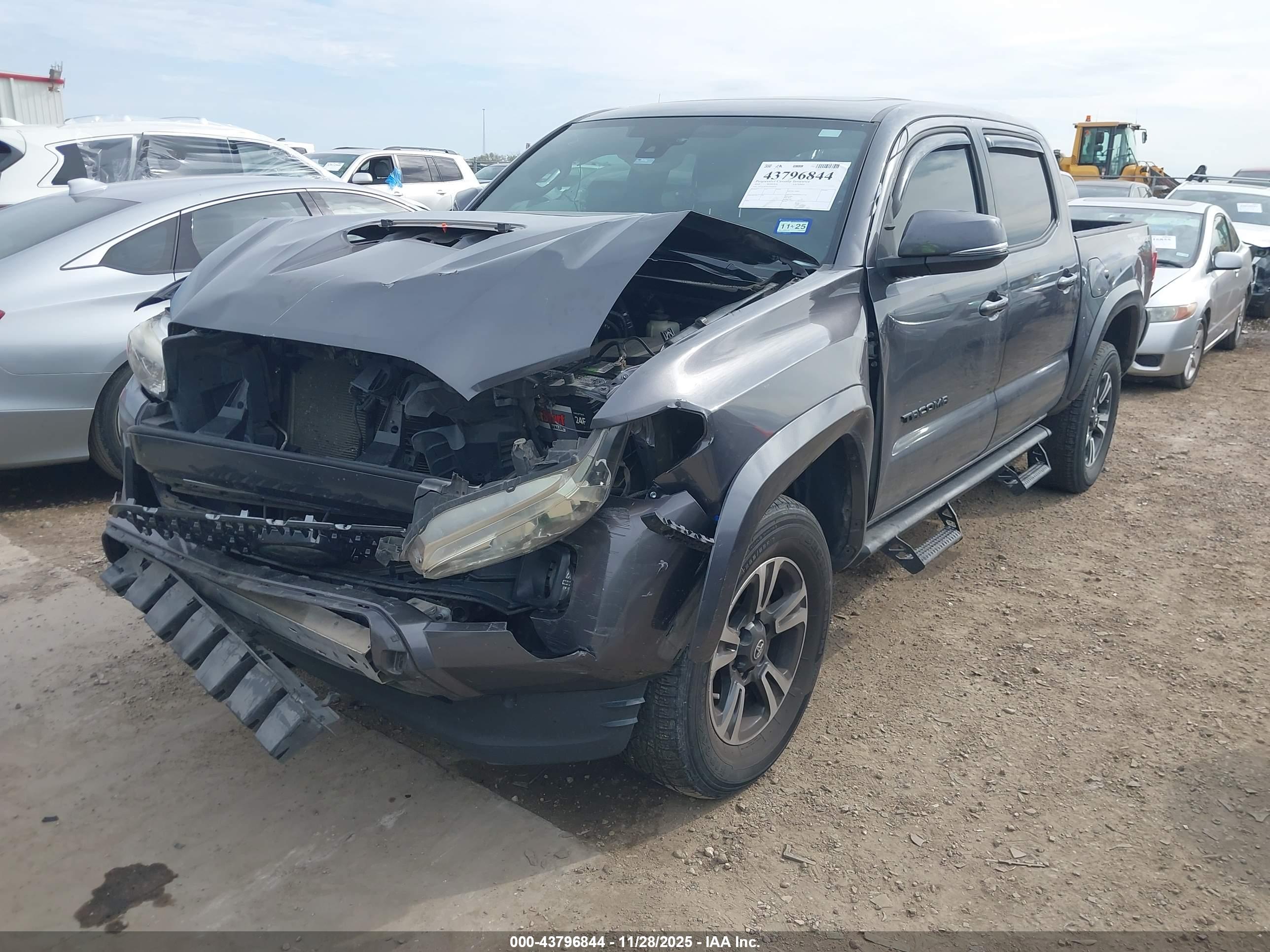 TOYOTA TACOMA image 2