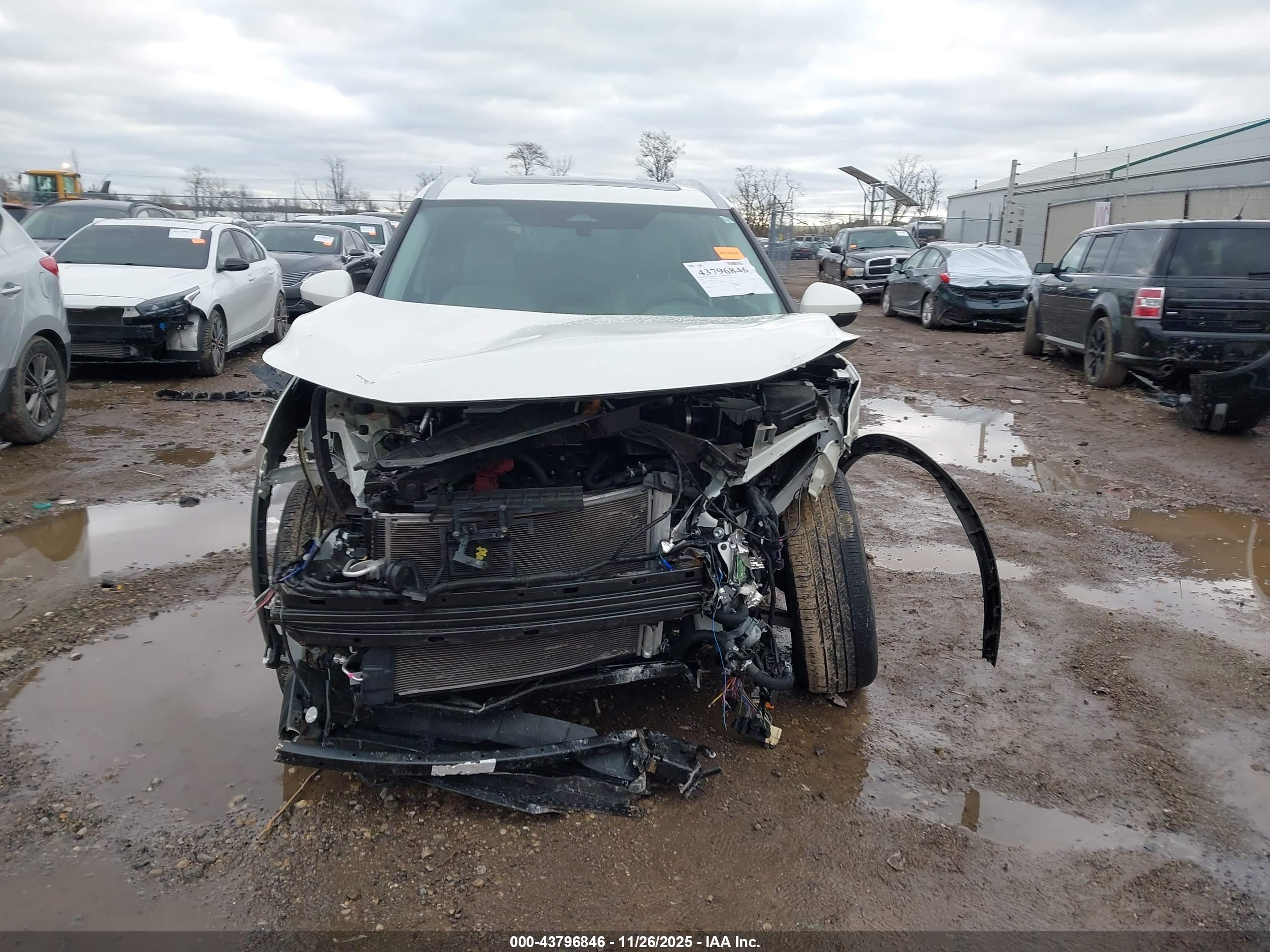 NISSAN ROGUE image 6