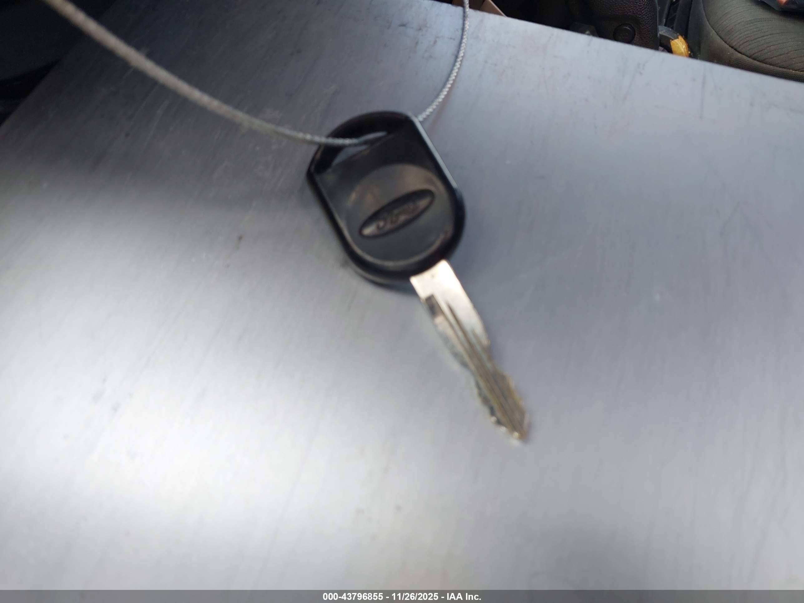 FORD FOCUS image 11