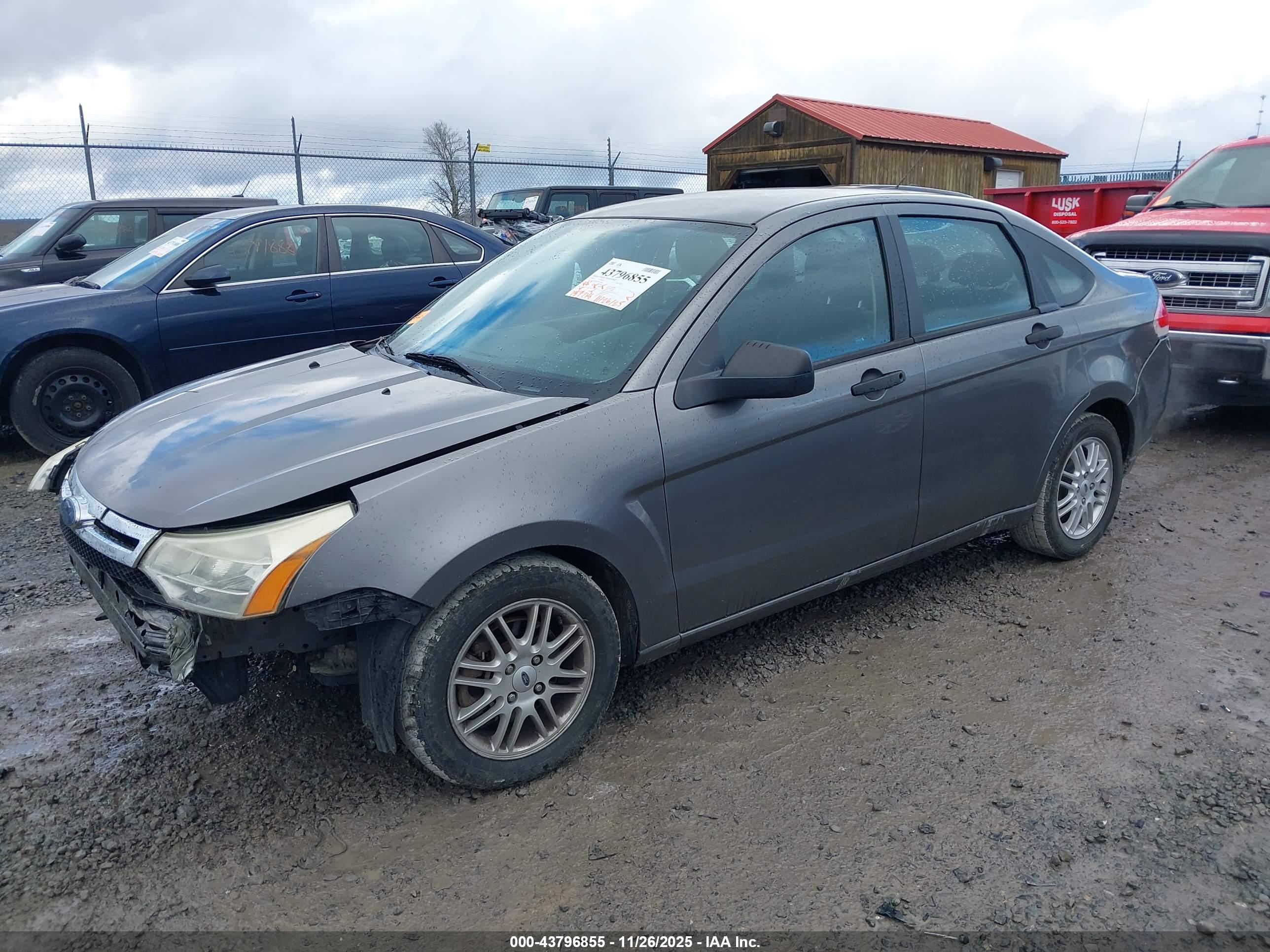FORD FOCUS image 2