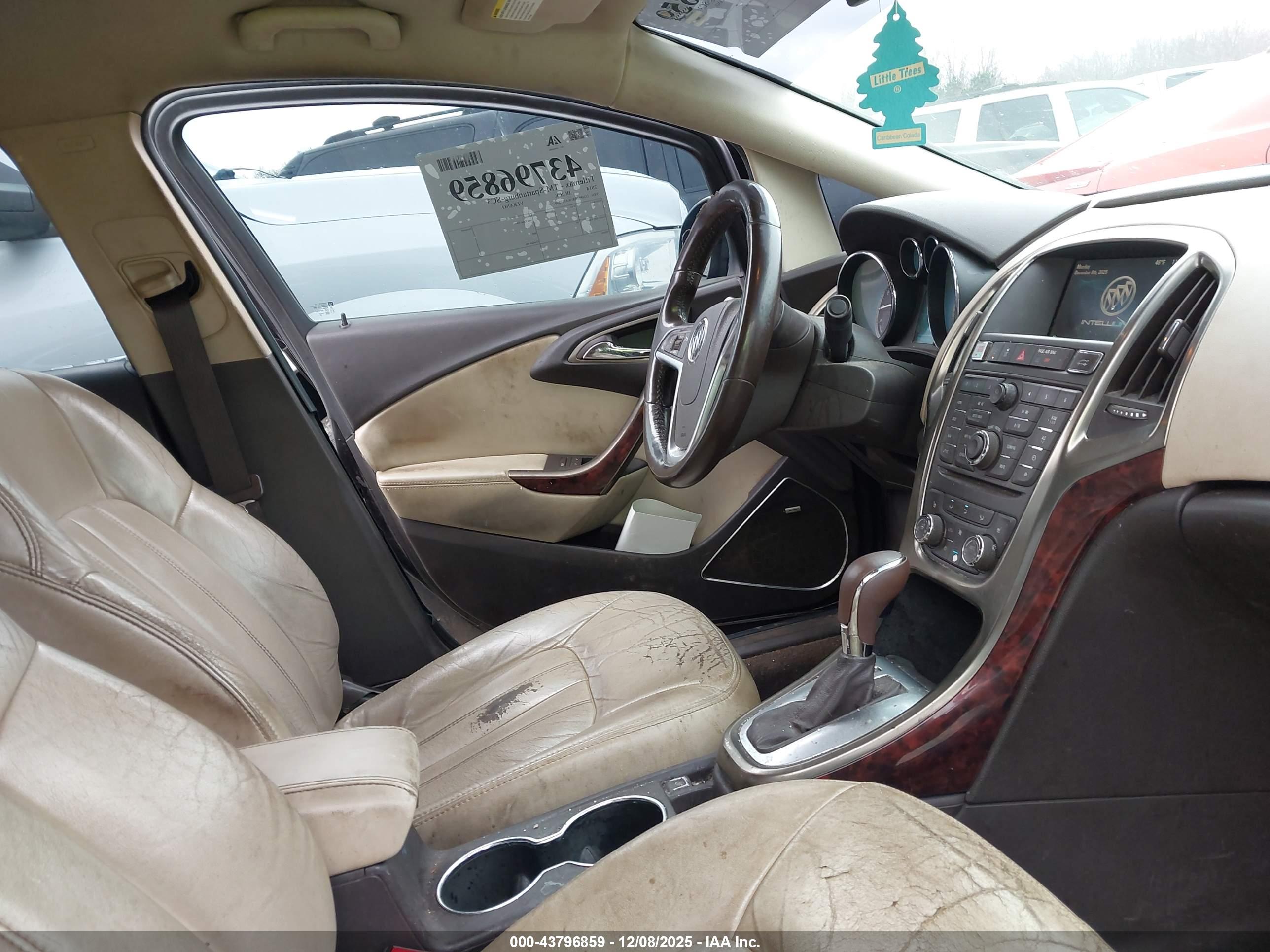 BUICK VERANO image 5