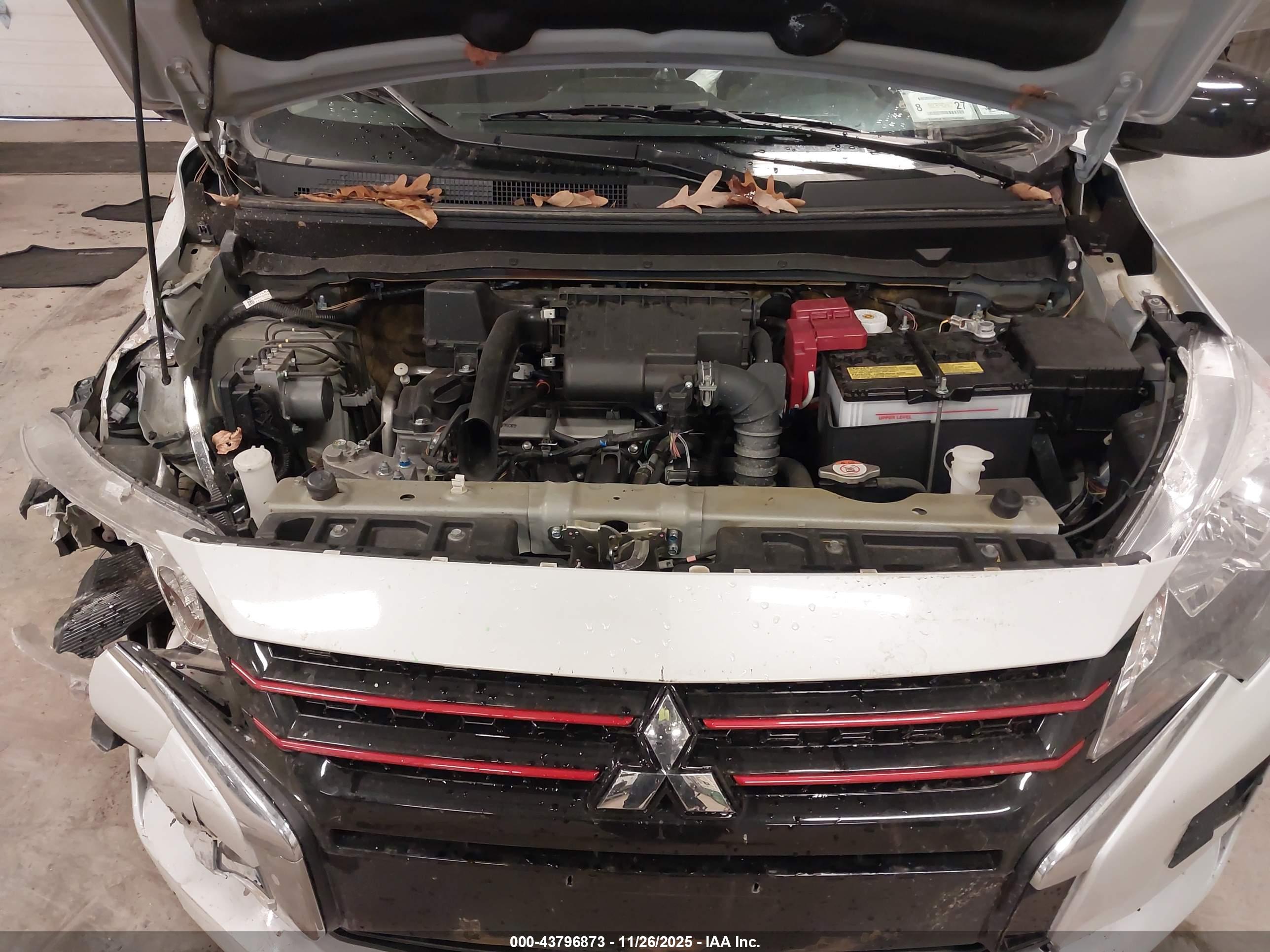 MITSUBISHI MIRAGE image 10