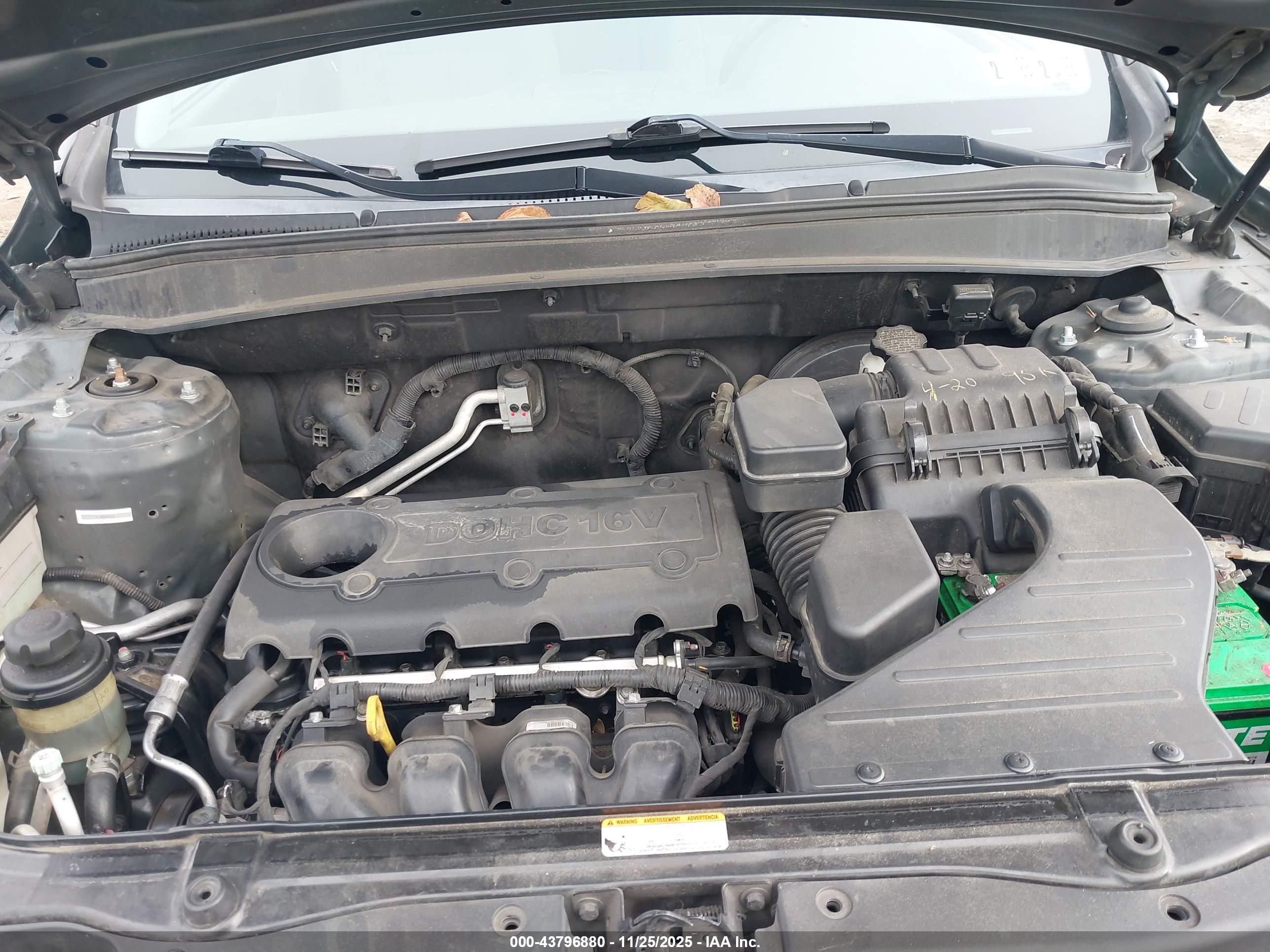HYUNDAI SANTA image 10