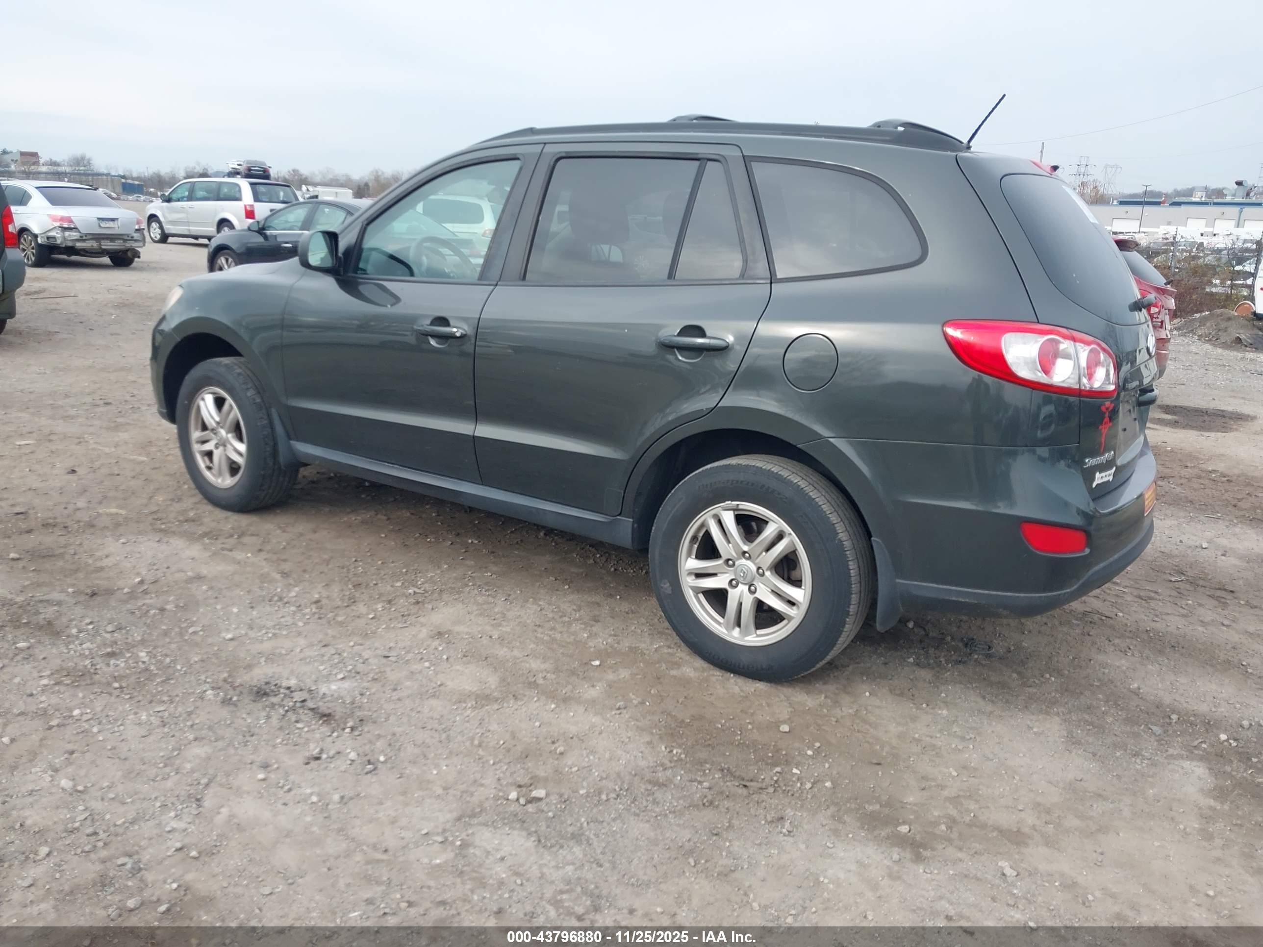 HYUNDAI SANTA image 3