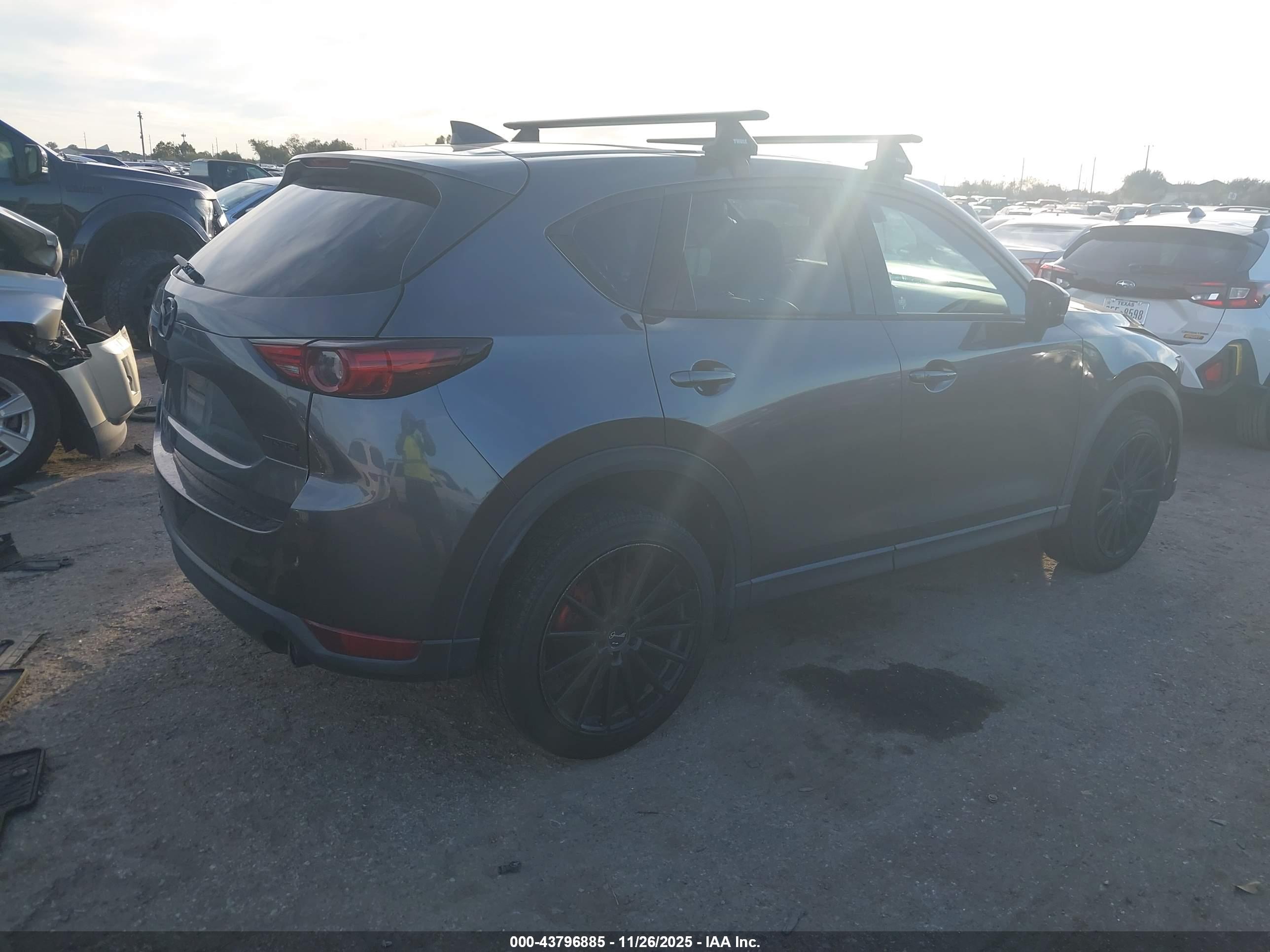MAZDA CX-5 image 4
