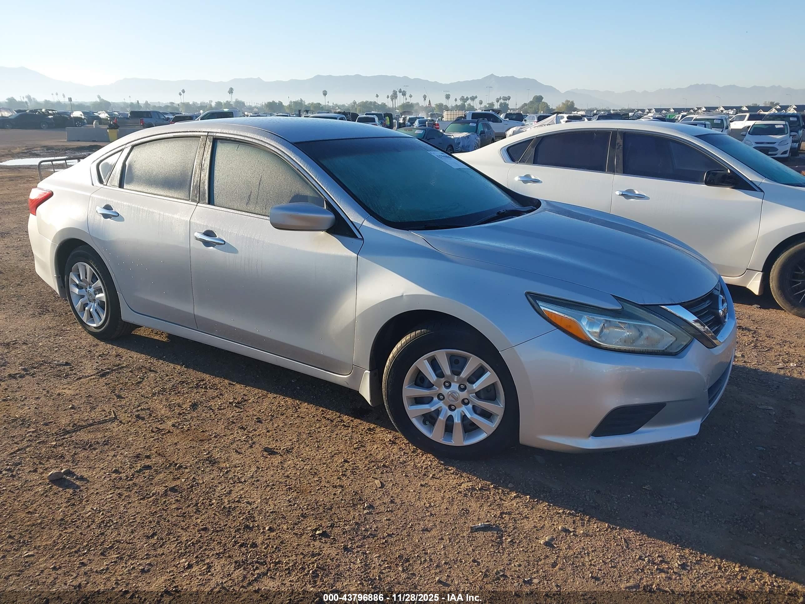 NISSAN ALTIMA image 6