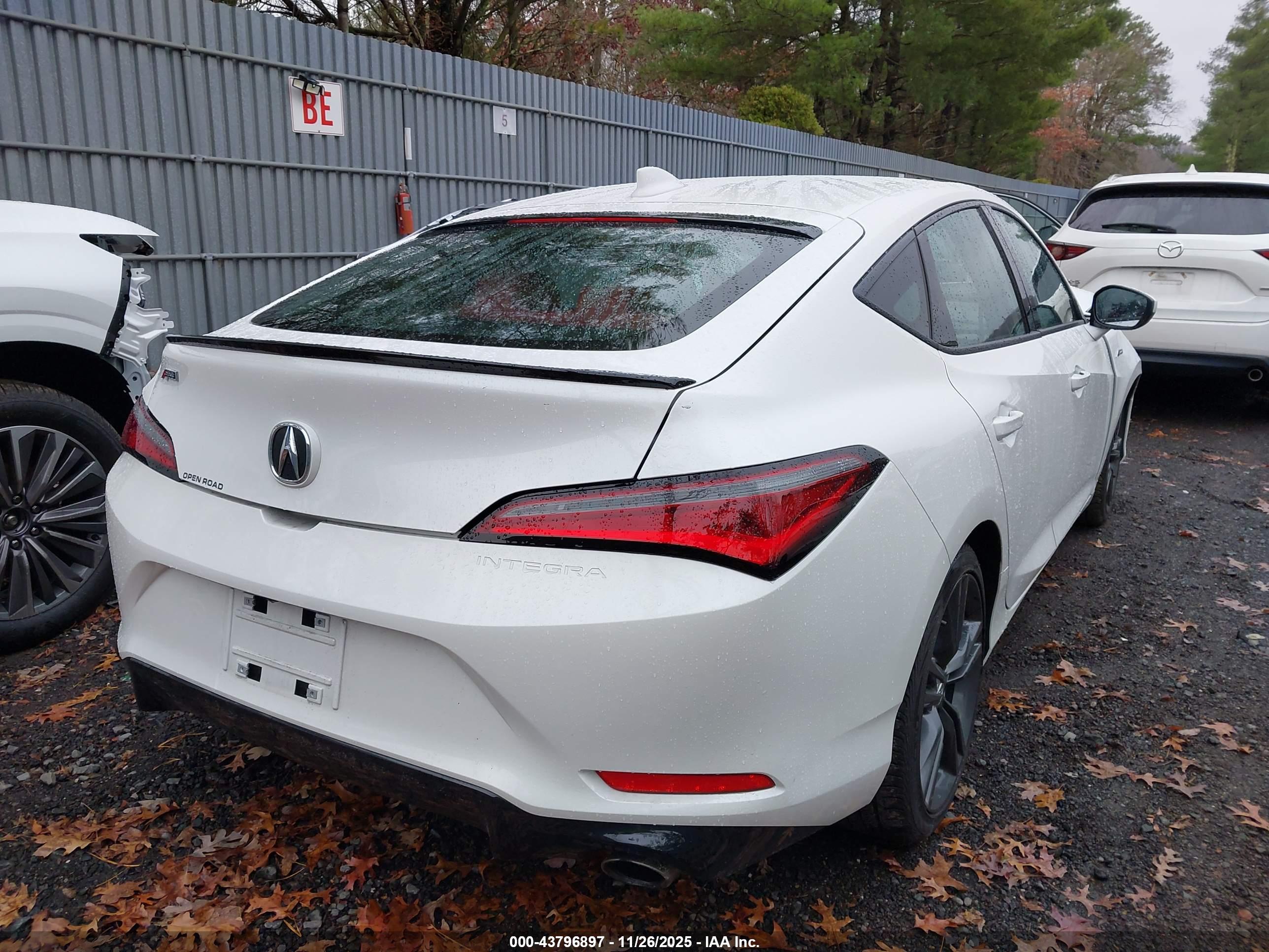 ACURA INTEGRA image 4