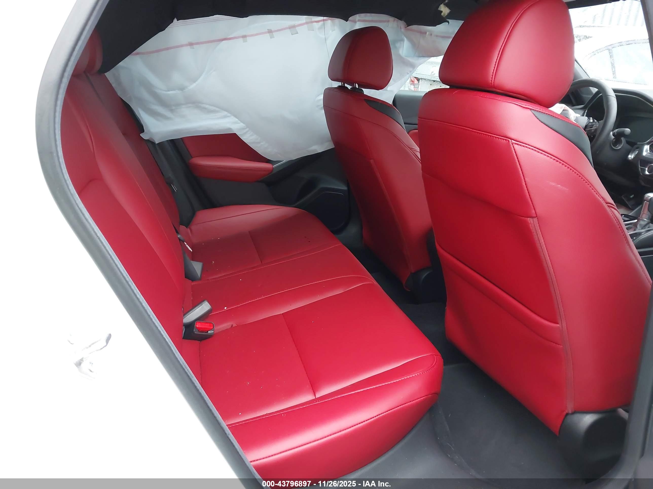 ACURA INTEGRA image 8
