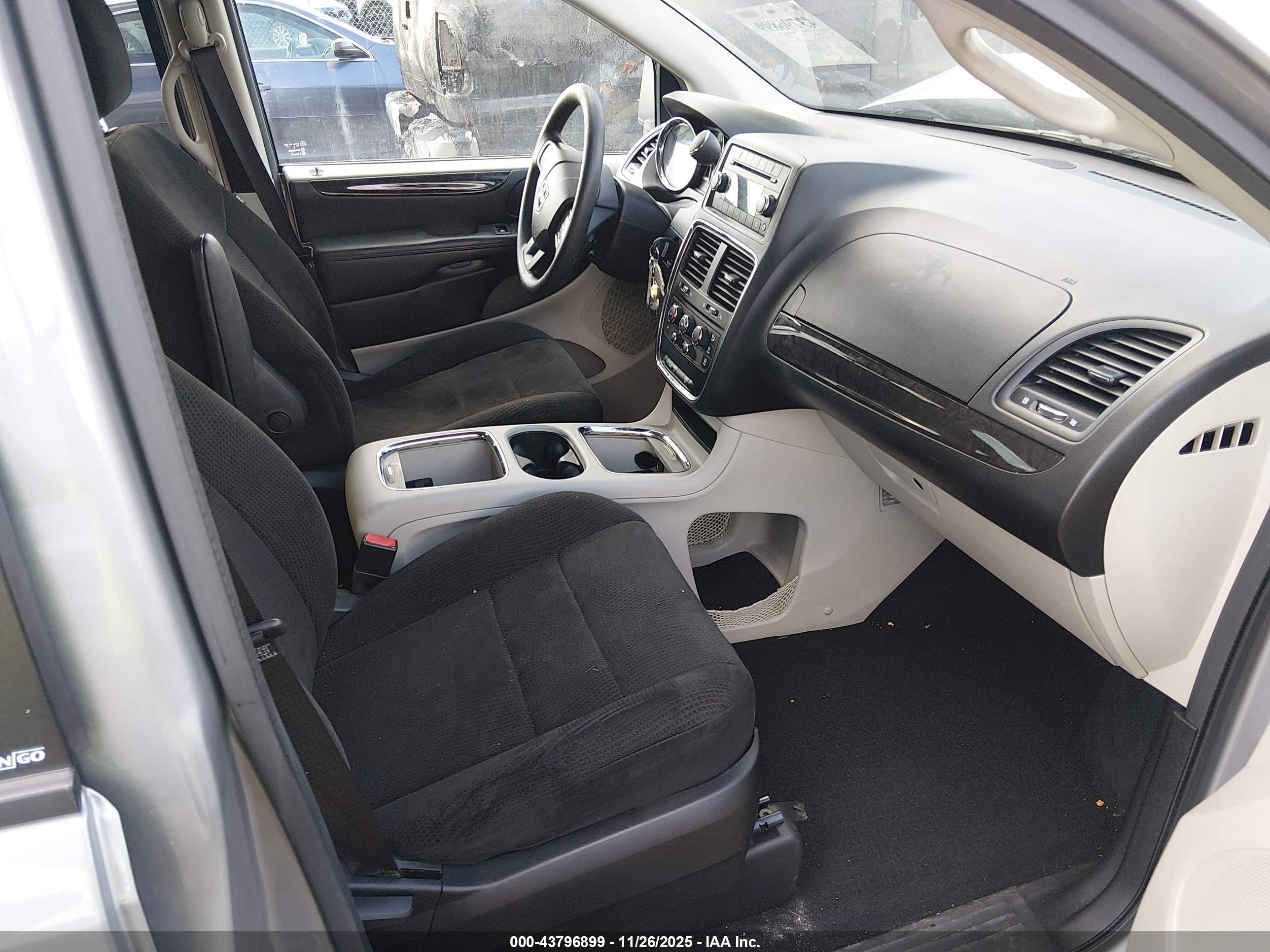 DODGE GRAND image 5