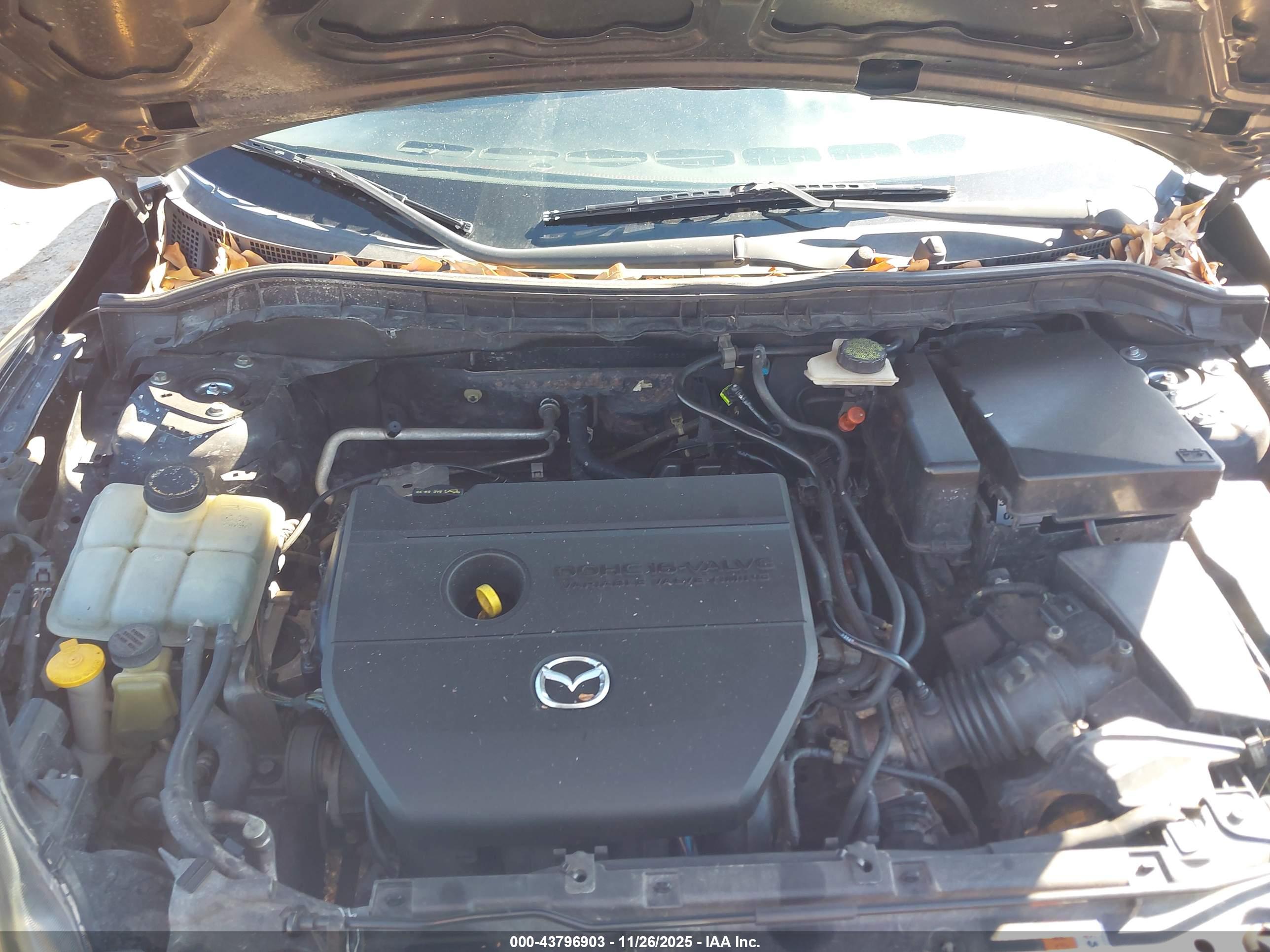 MAZDA MAZDA3 image 10